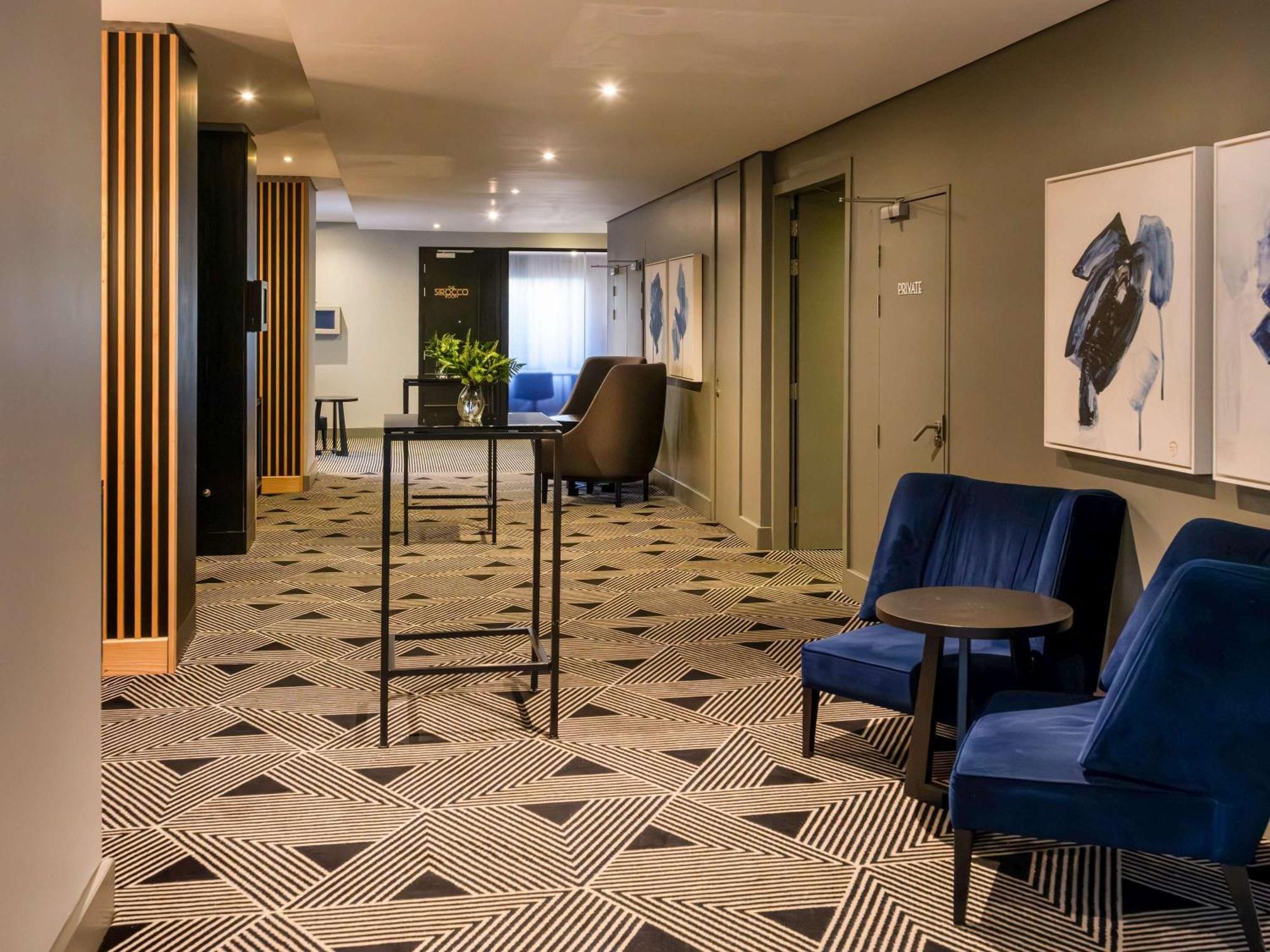 Pullman Centre Hotel