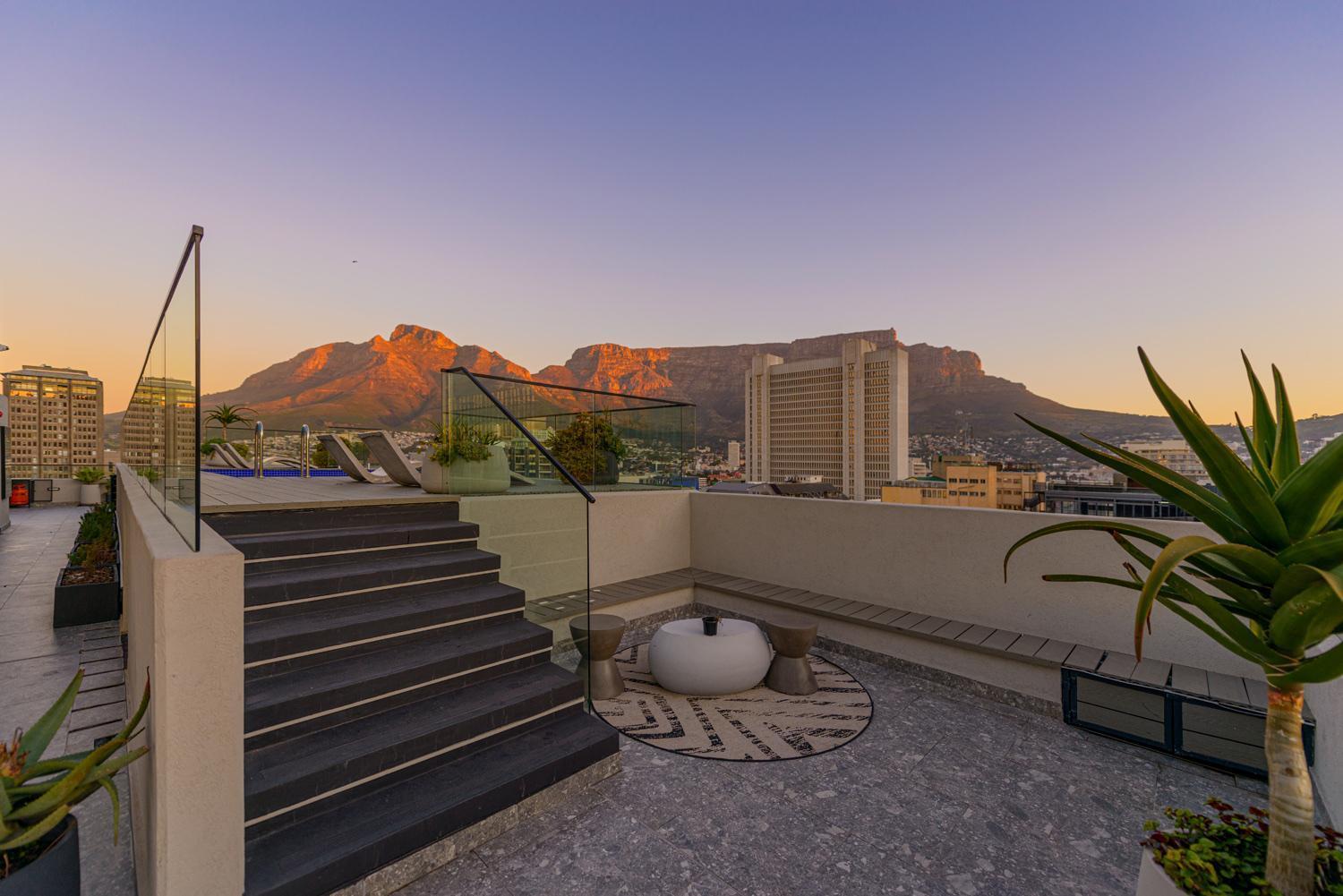 Apartment In The Heart Of Action - Discover, Explore, Relax *