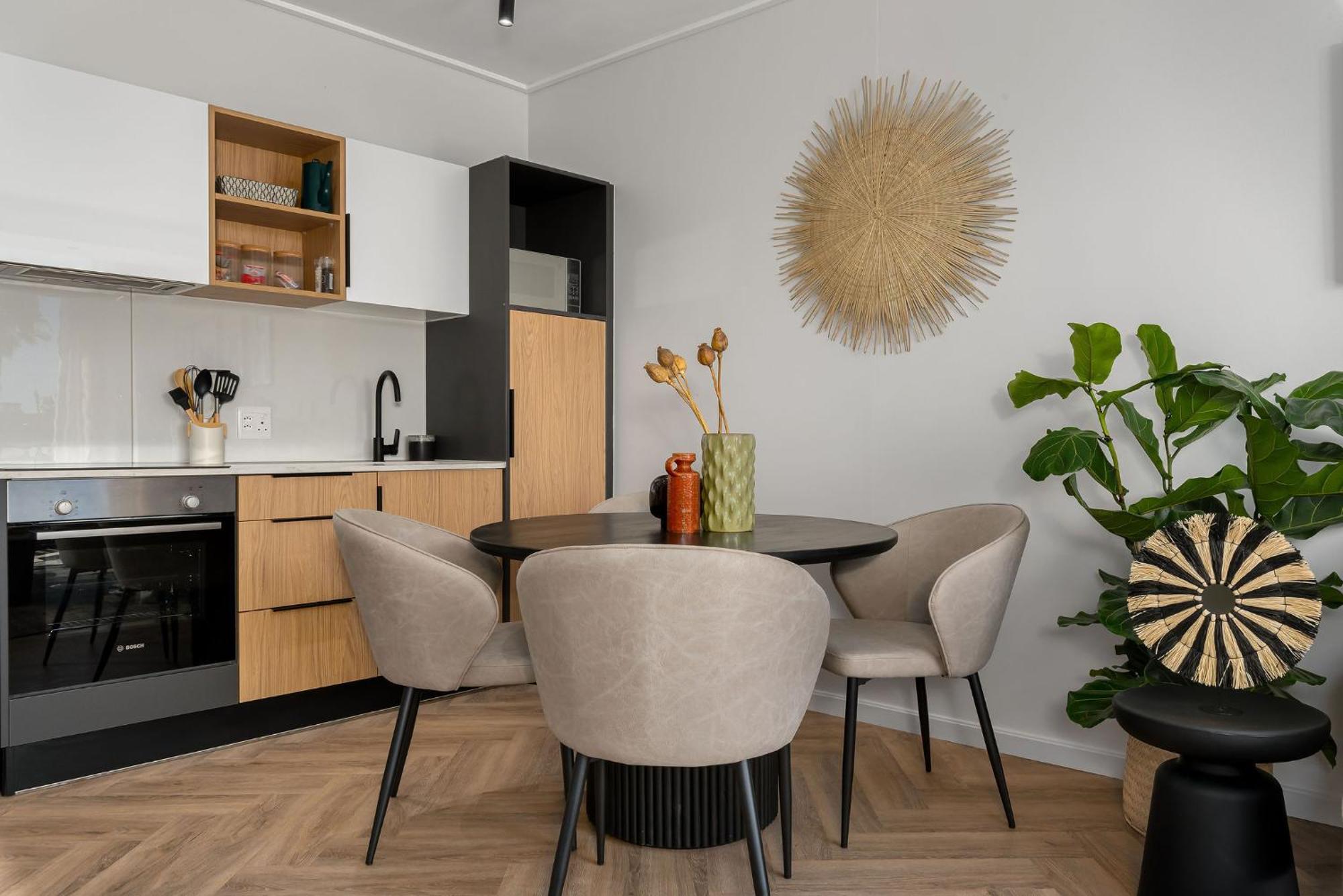 On Park Apartment *