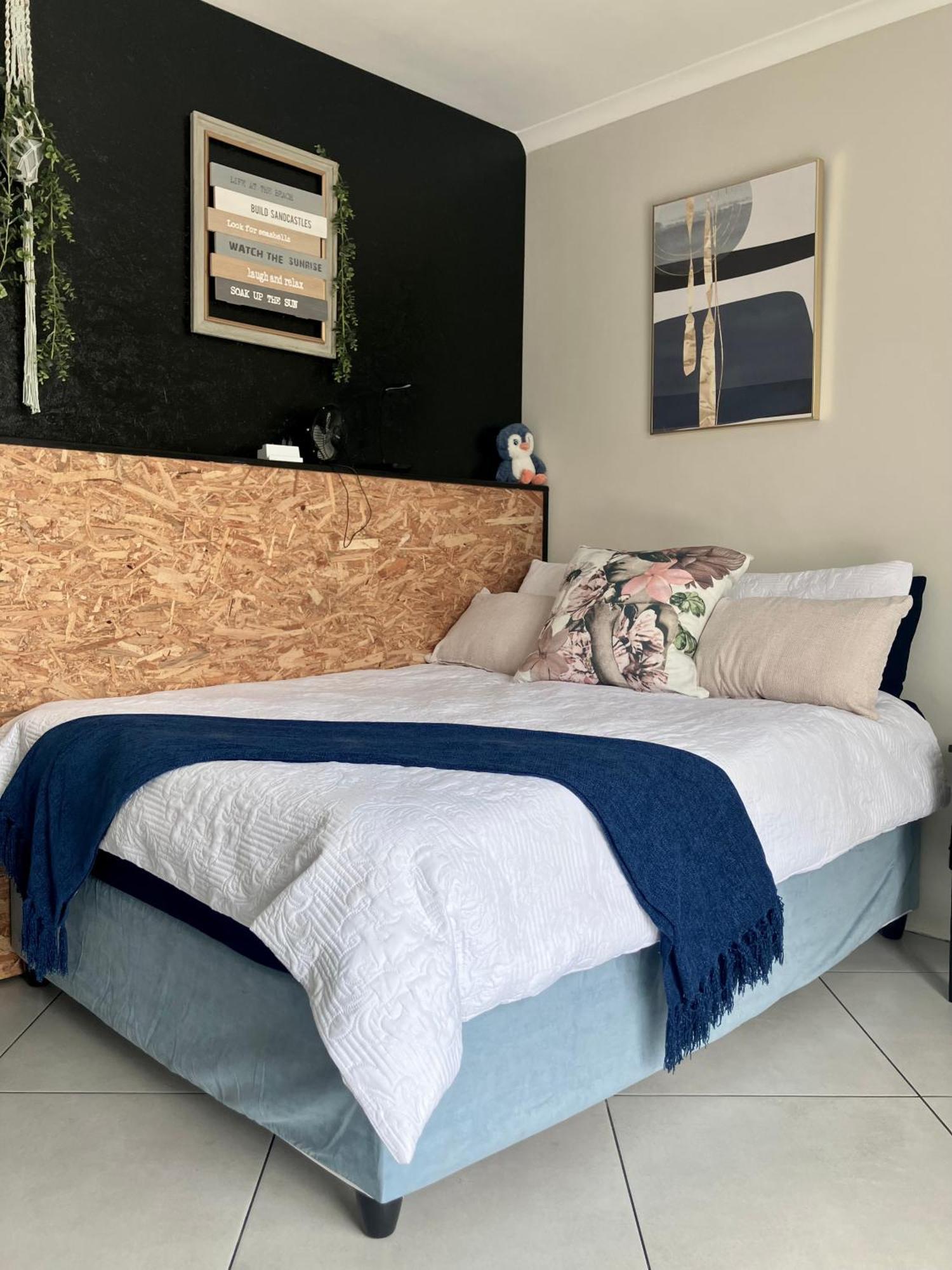 Penguins Cove Coastal Sanctuary Apartment-bloubergstrand