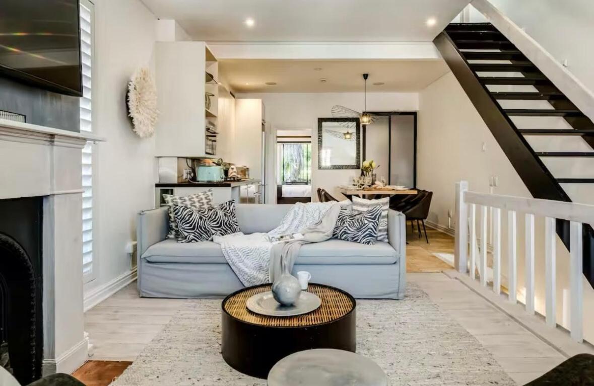 The Honeycomb A 3 Bed In De Waterkant With Hot Tub * Cape Town