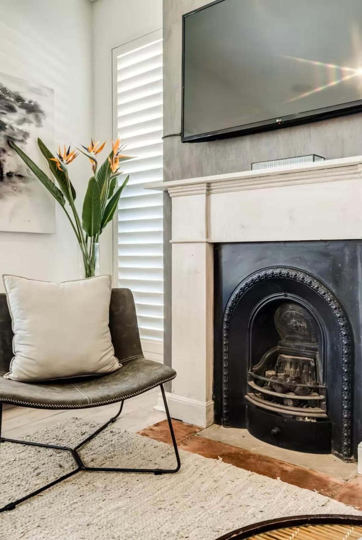 The Honeycomb A 3 Bed In De Waterkant With Hot Tub *
