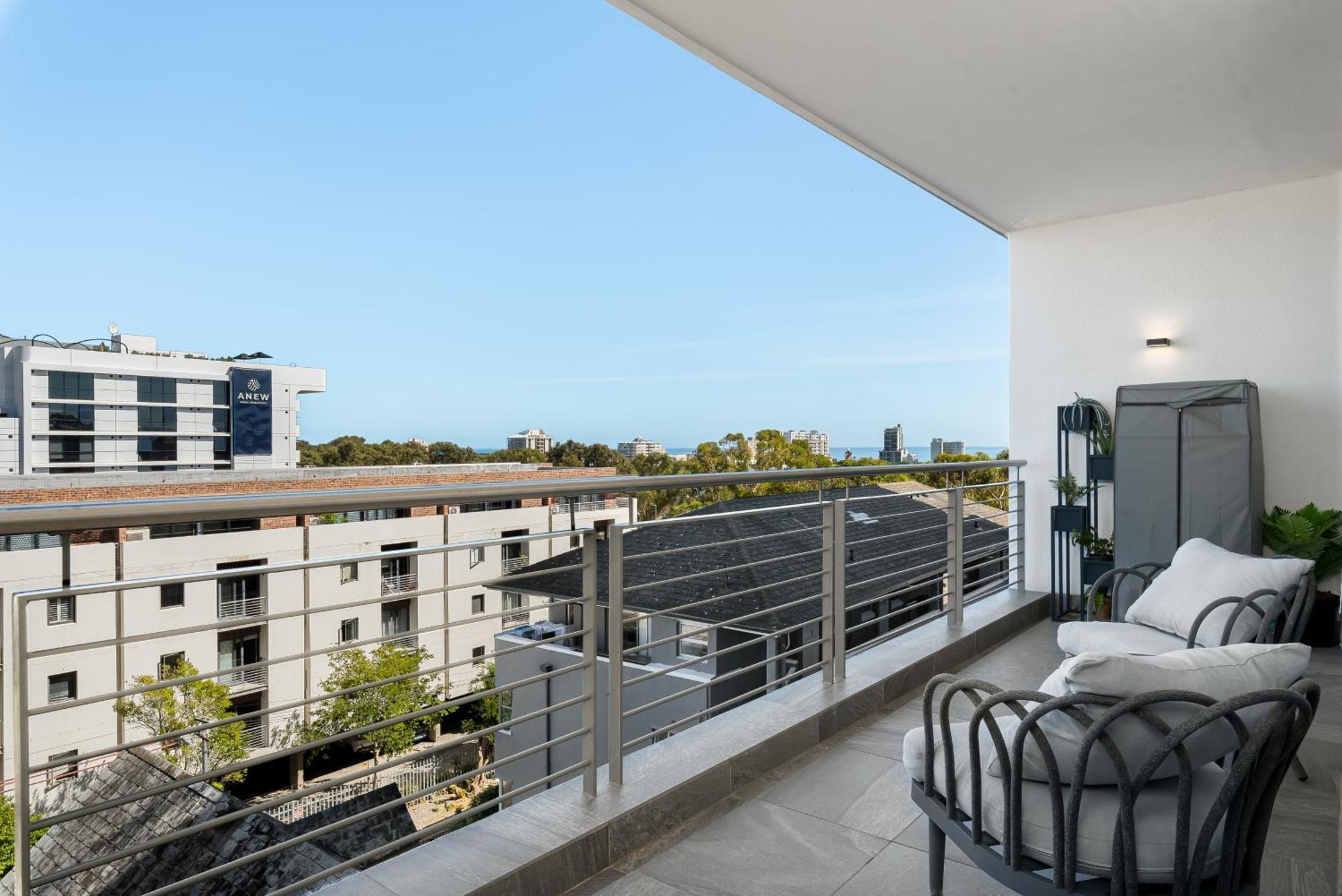 169 On Main Luxury Apartamento