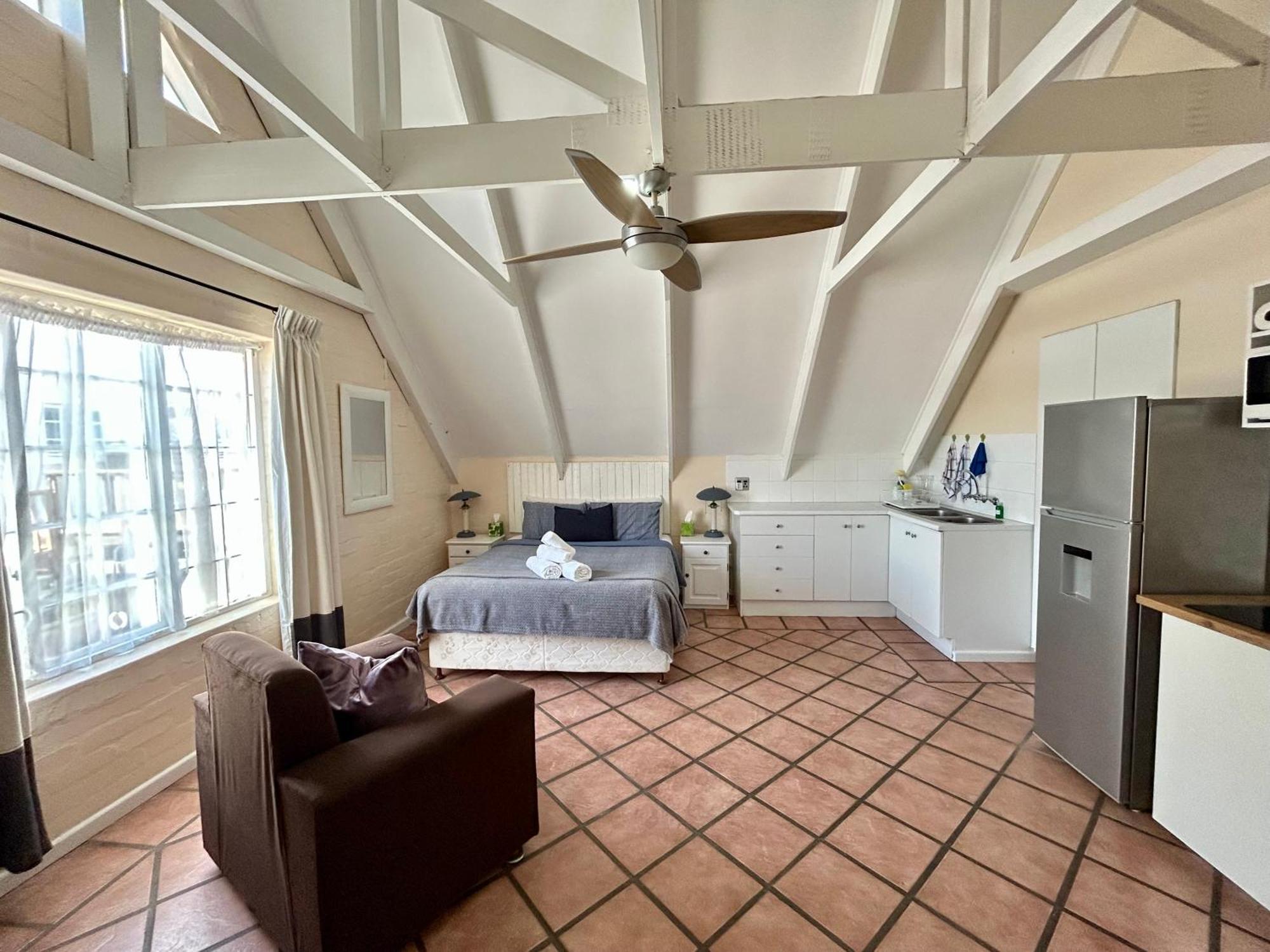 The Loft House Homestay *
