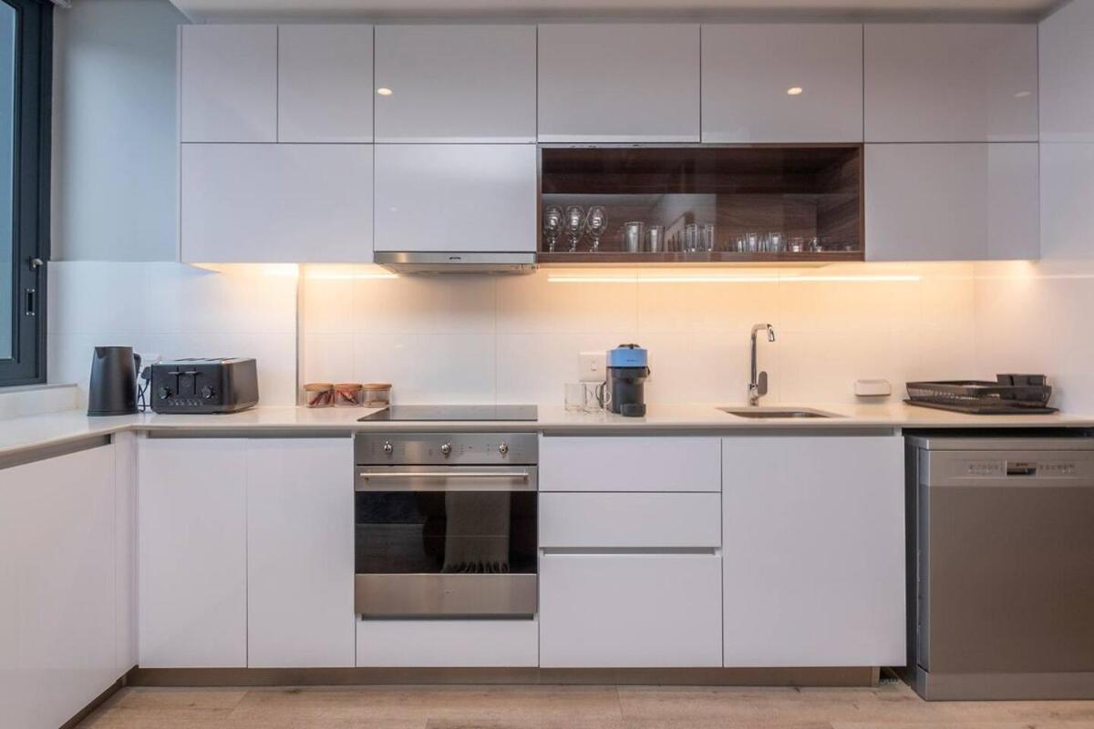 Apartment One Bed 16 On Bree Cape Town