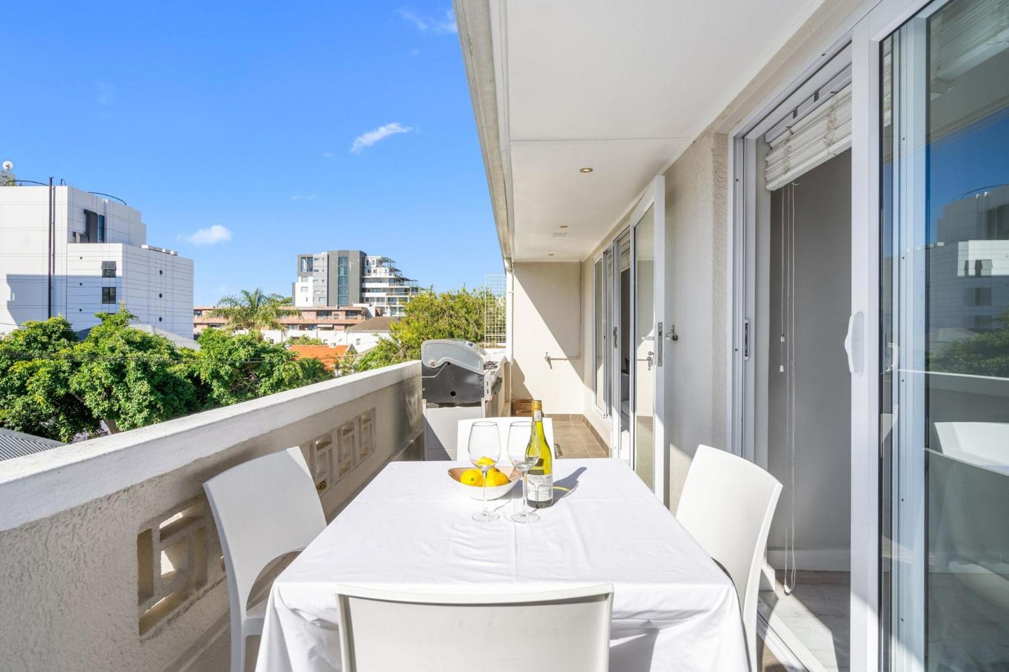 Apartment Zanzibar Mansions Cape Town