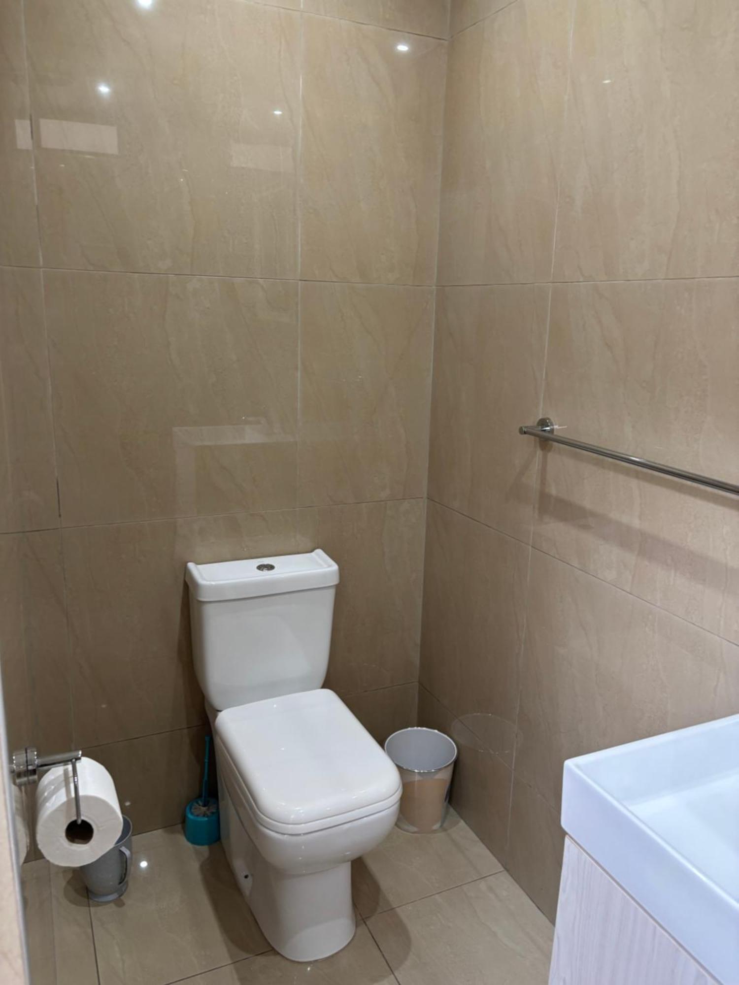Apartamento First Avenue Fully Halaal - Granny Flat