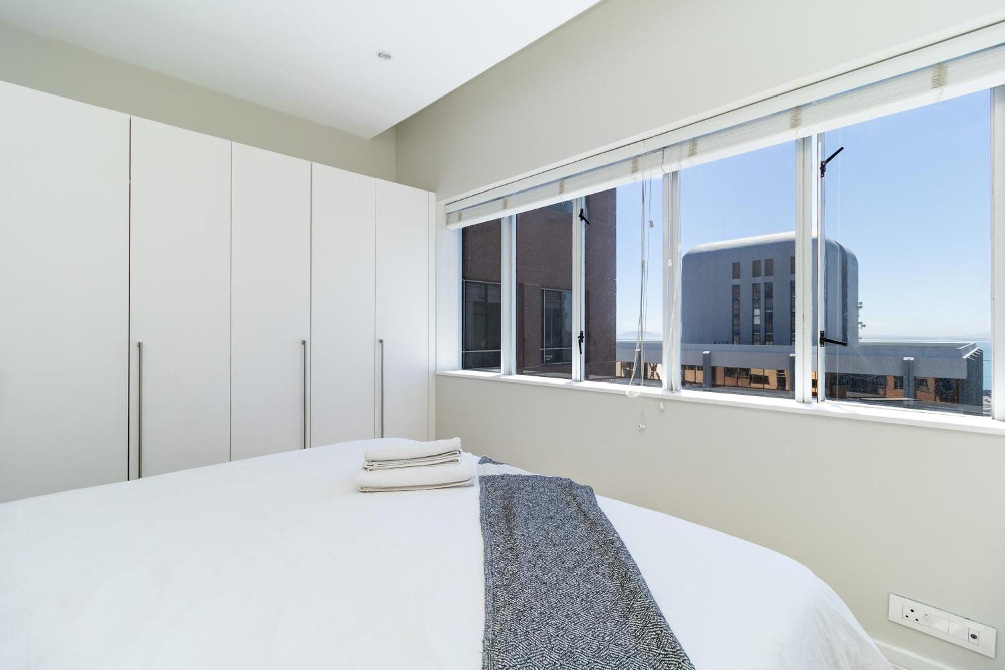Views 2 Bedroom *