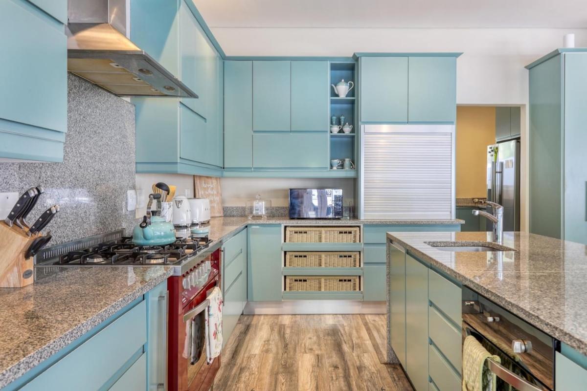 Apartment Chateau Gantouw - Constantia Cape Town