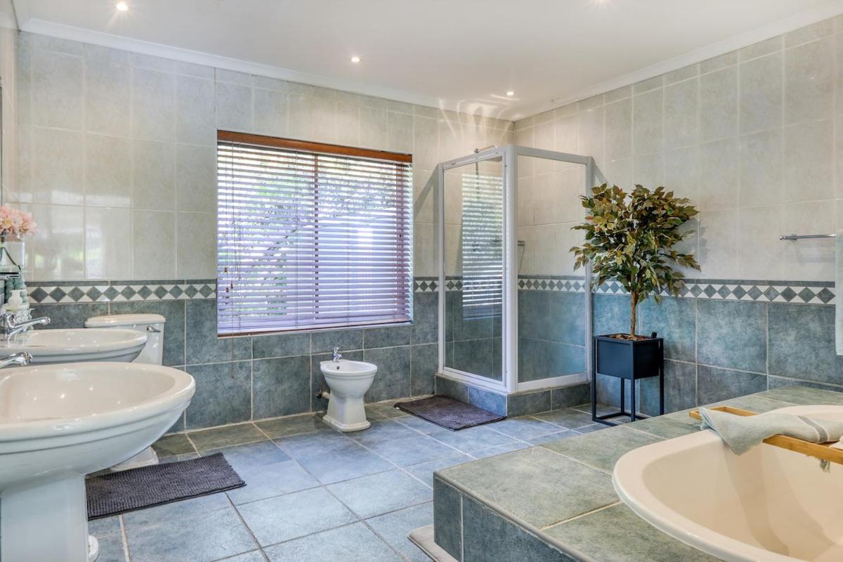 Chateau Gantouw - Constantia Apartment