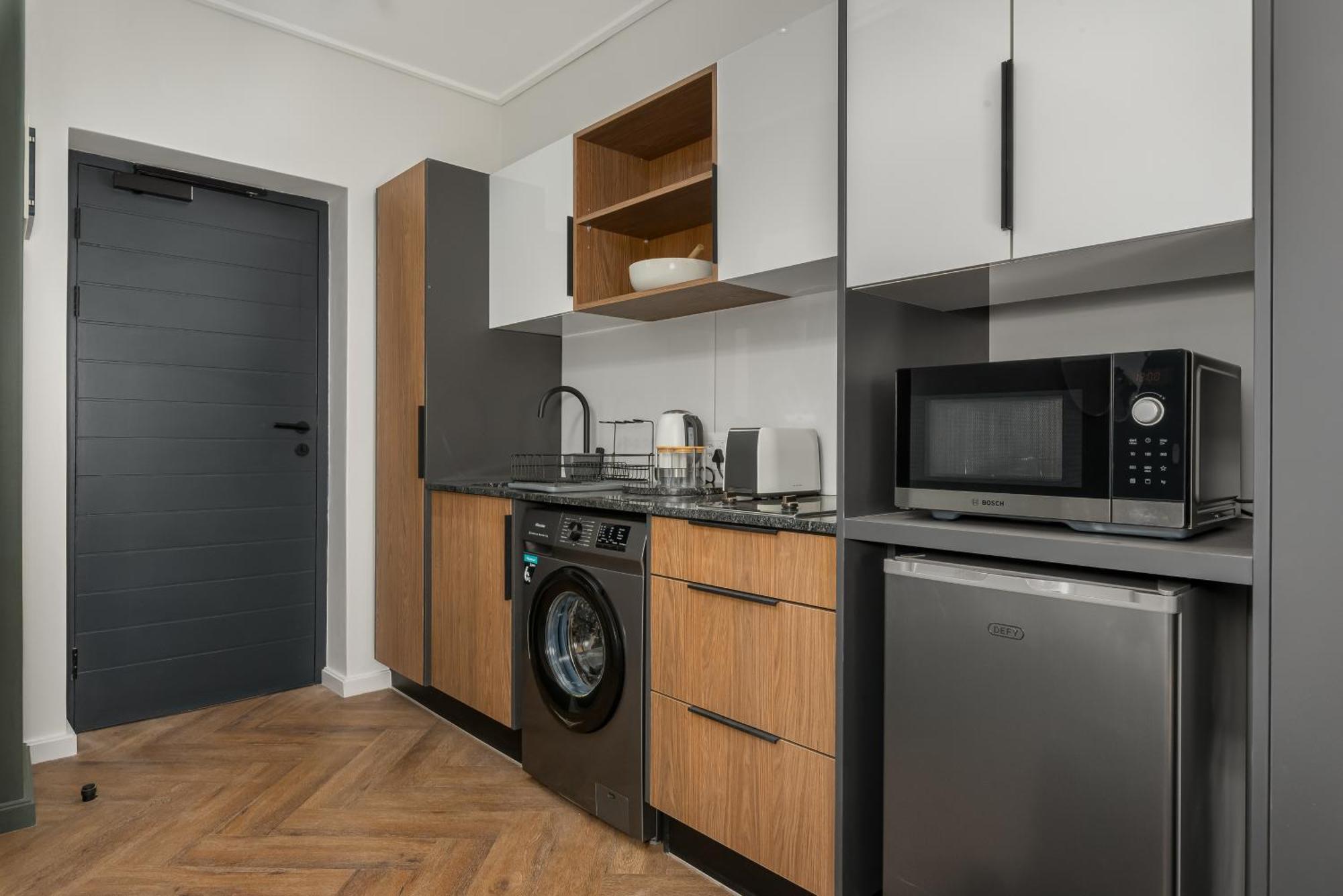 Apartment On Park *