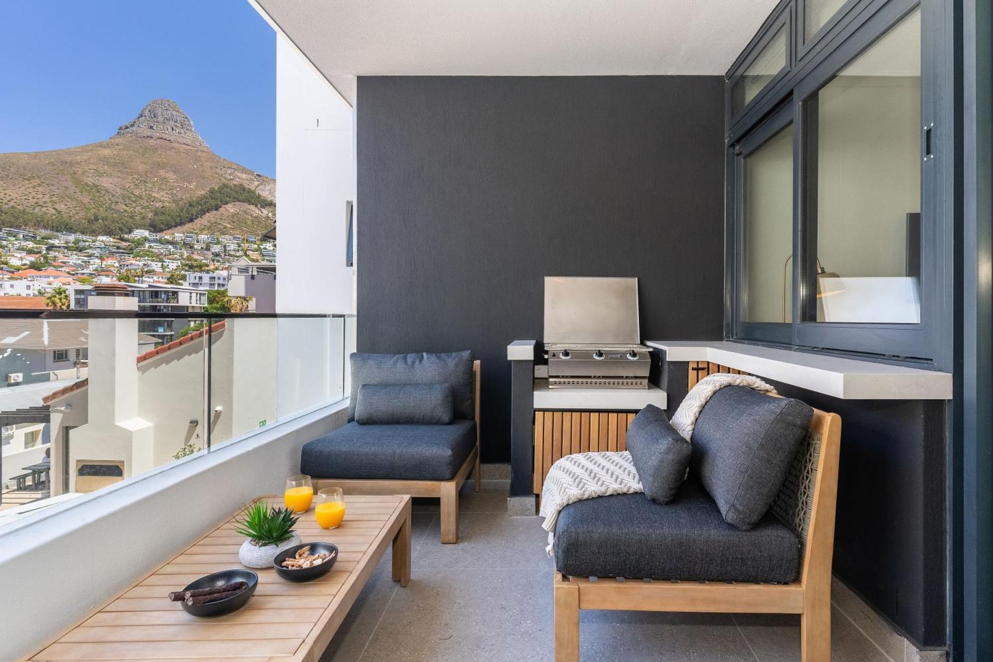 Jade Views Sea Point - Studio, Pvt Balcony, Views Apartment