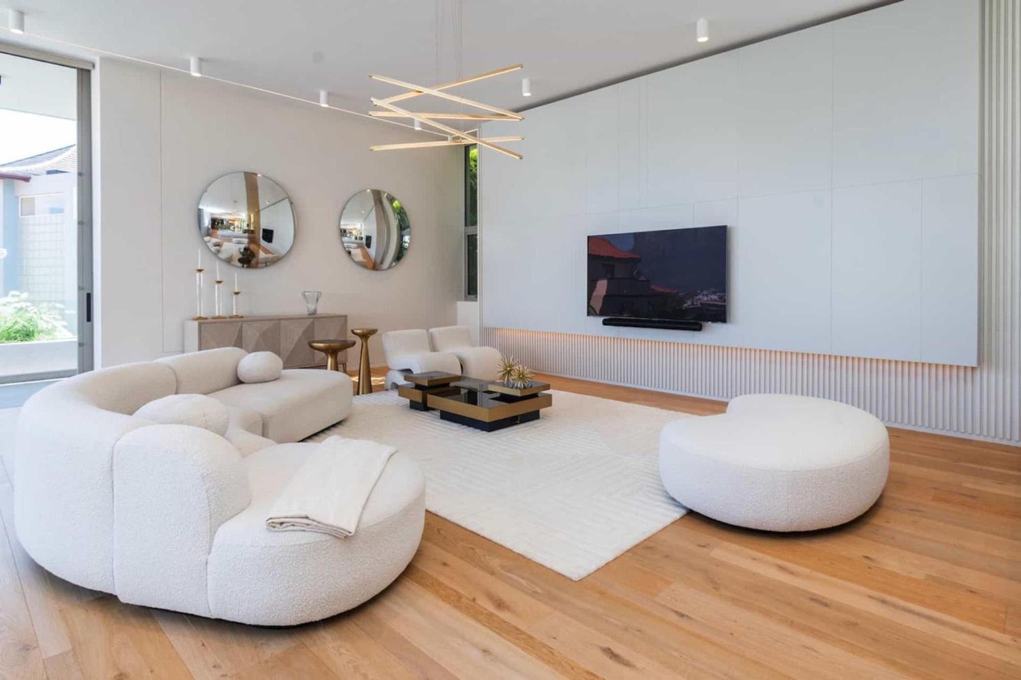 Grand Camps Bay 5bed W Views Pool Gym Serena Pousada