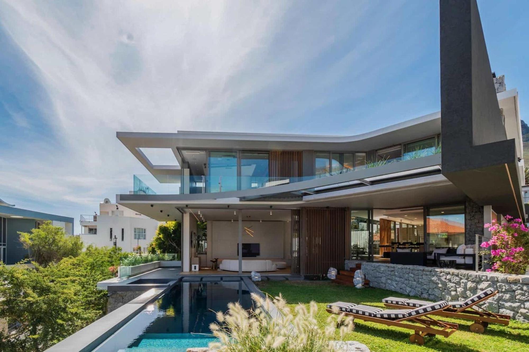 Grand Camps Bay 5bed W Views Pool Gym Serena