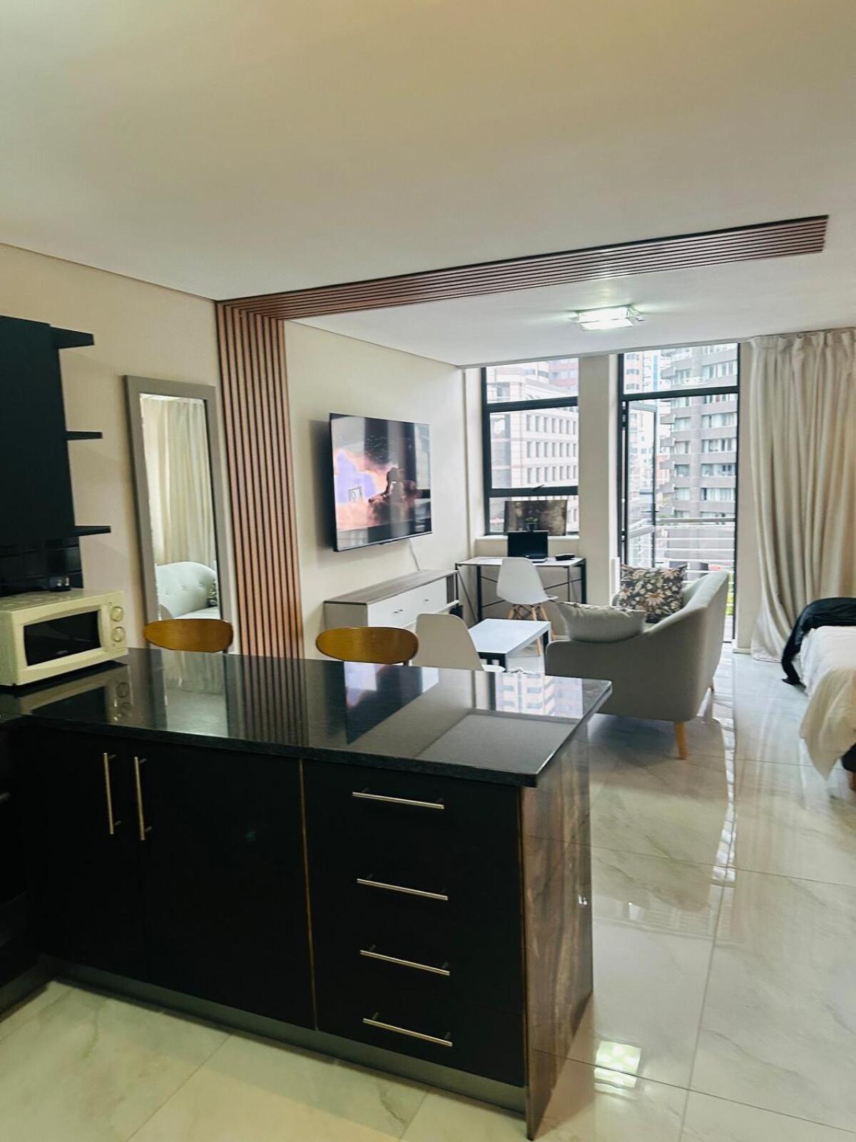 Apartment Six Fountains Private