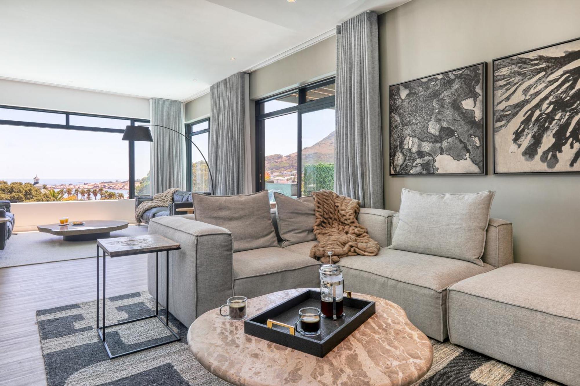Vista Del Mare Camps Bay - 3 Min Walk To Beach, Pool, View