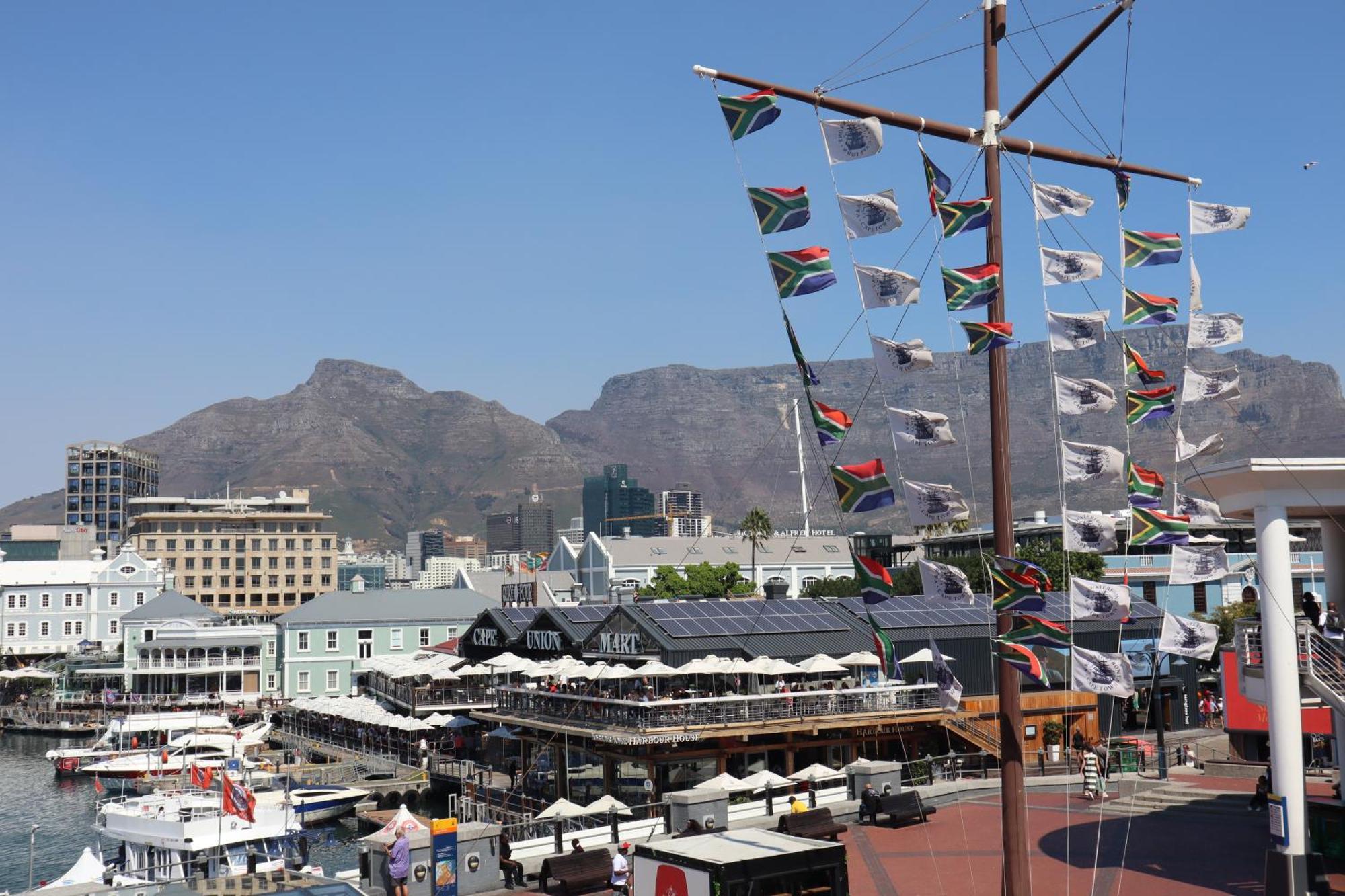 Cozy 1-bedroom In Amazing With Wifi, Ac * Cape Town