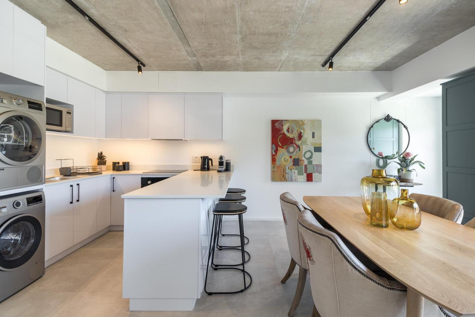 Luxury & Tranquility At Alphen Glen Constantia Apartment
