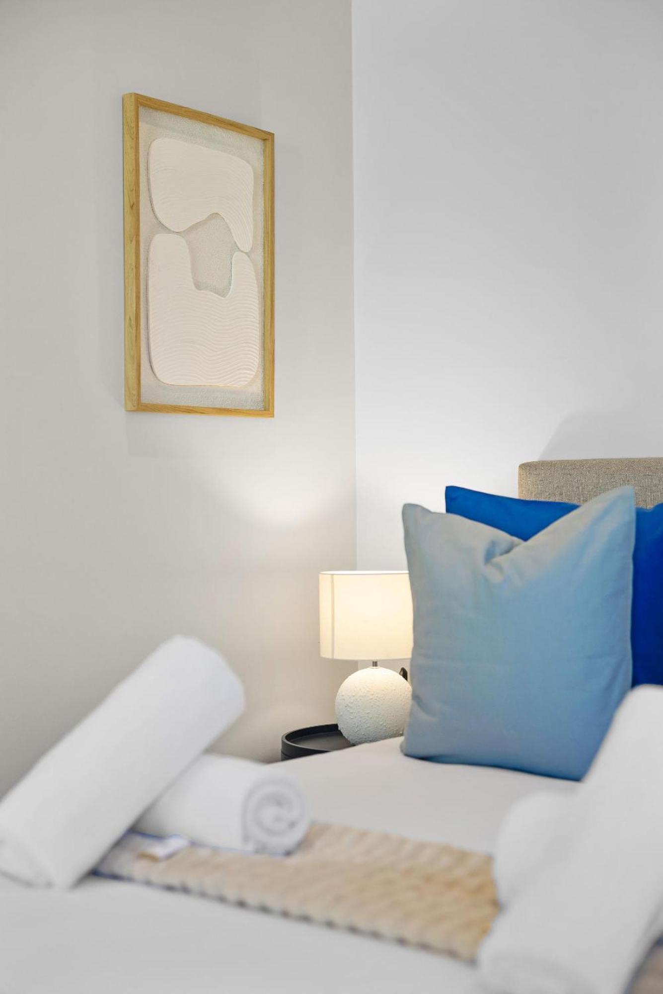 Stylish Escape At Foreshore Place Apartment *