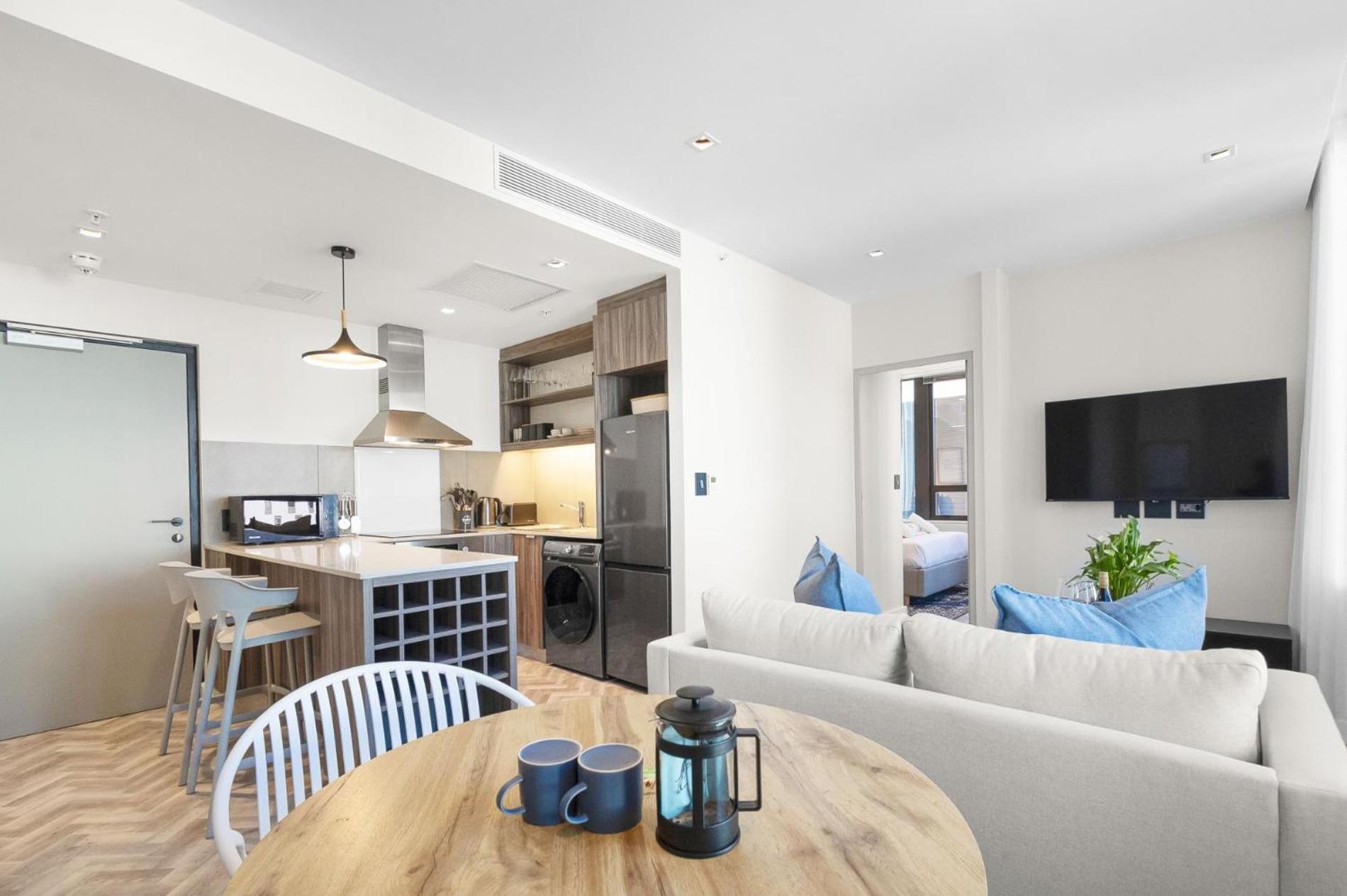 Stylish Escape At Foreshore Place Apartment *