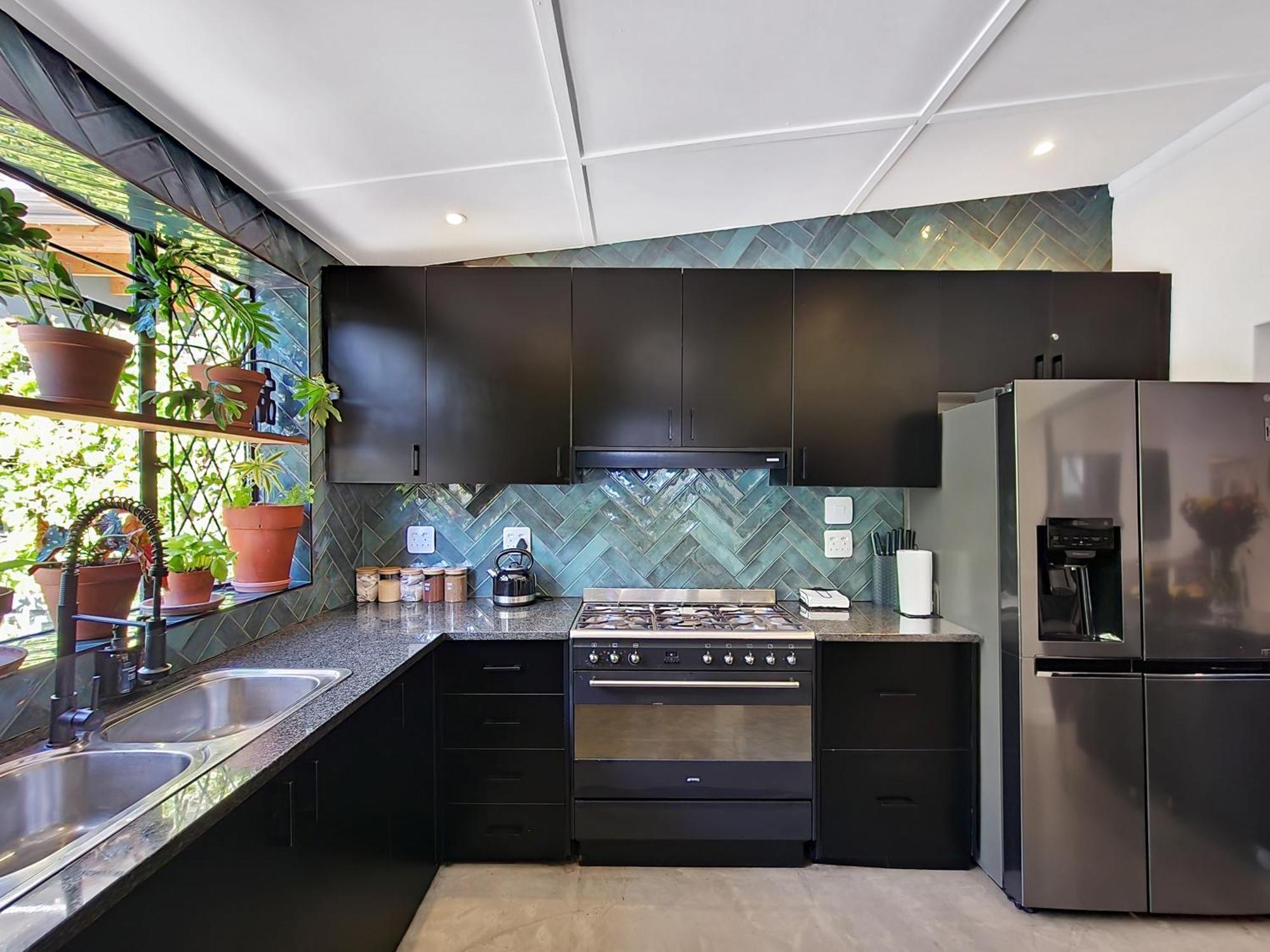 Villa Botanica - Virginia Avenue Cape Town