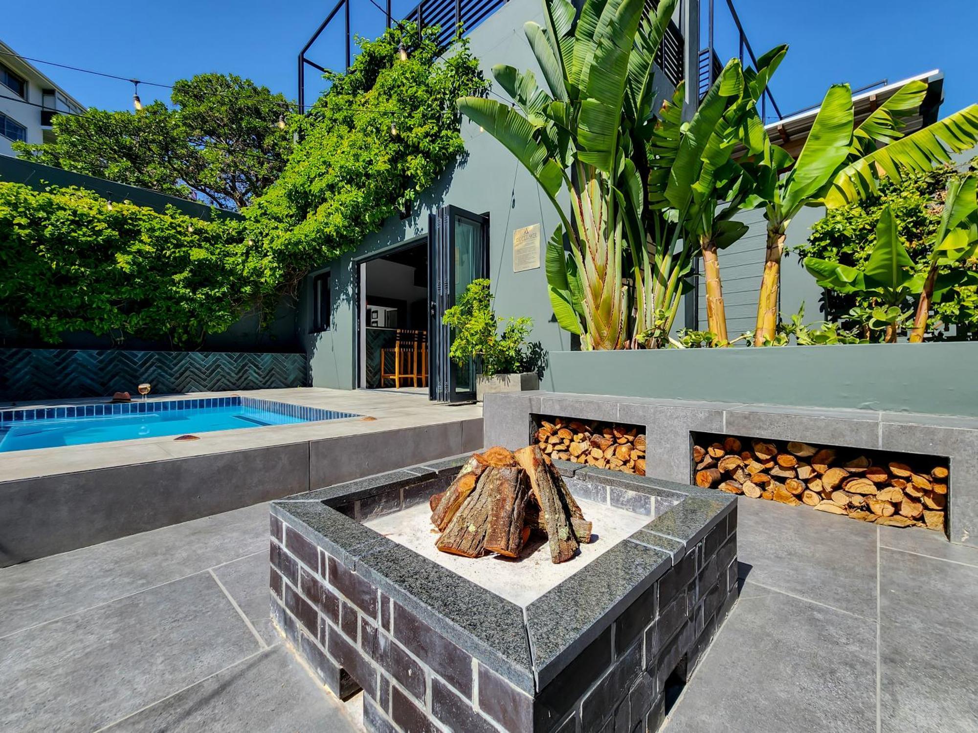 Botanica - Virginia Avenue Villa *
