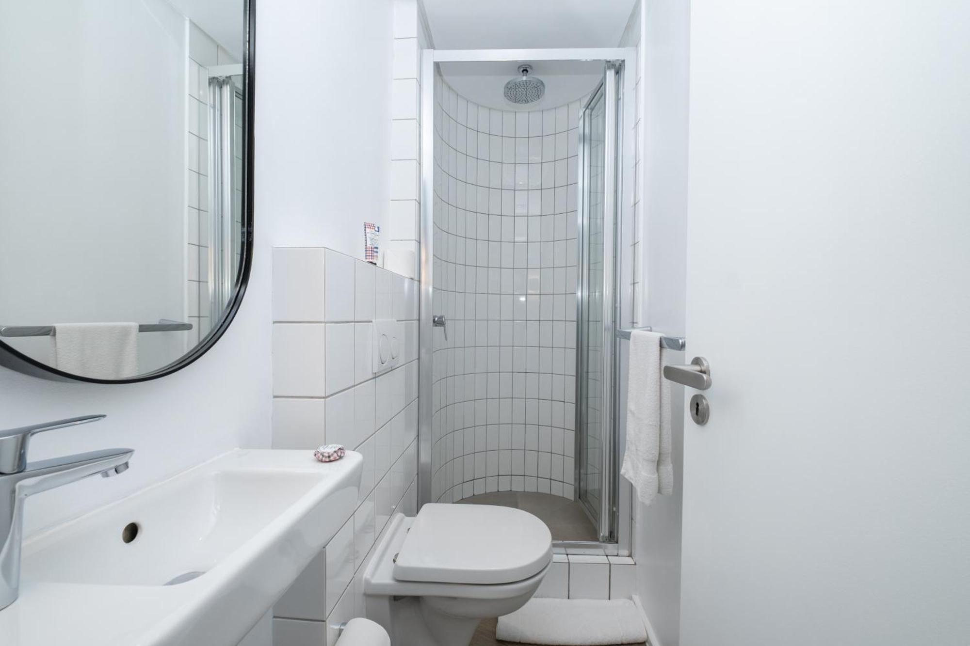 Flamingo 101 - One Bedroom Sea Point With Daily Housekeeping Cape Town