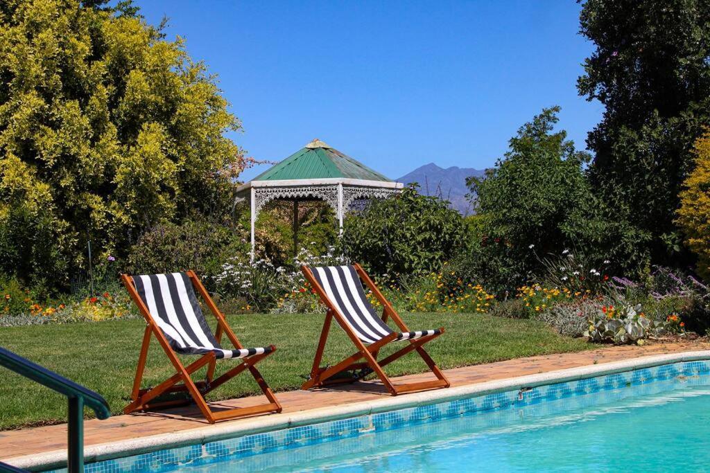 Holiday home Luxury Poolside Irene