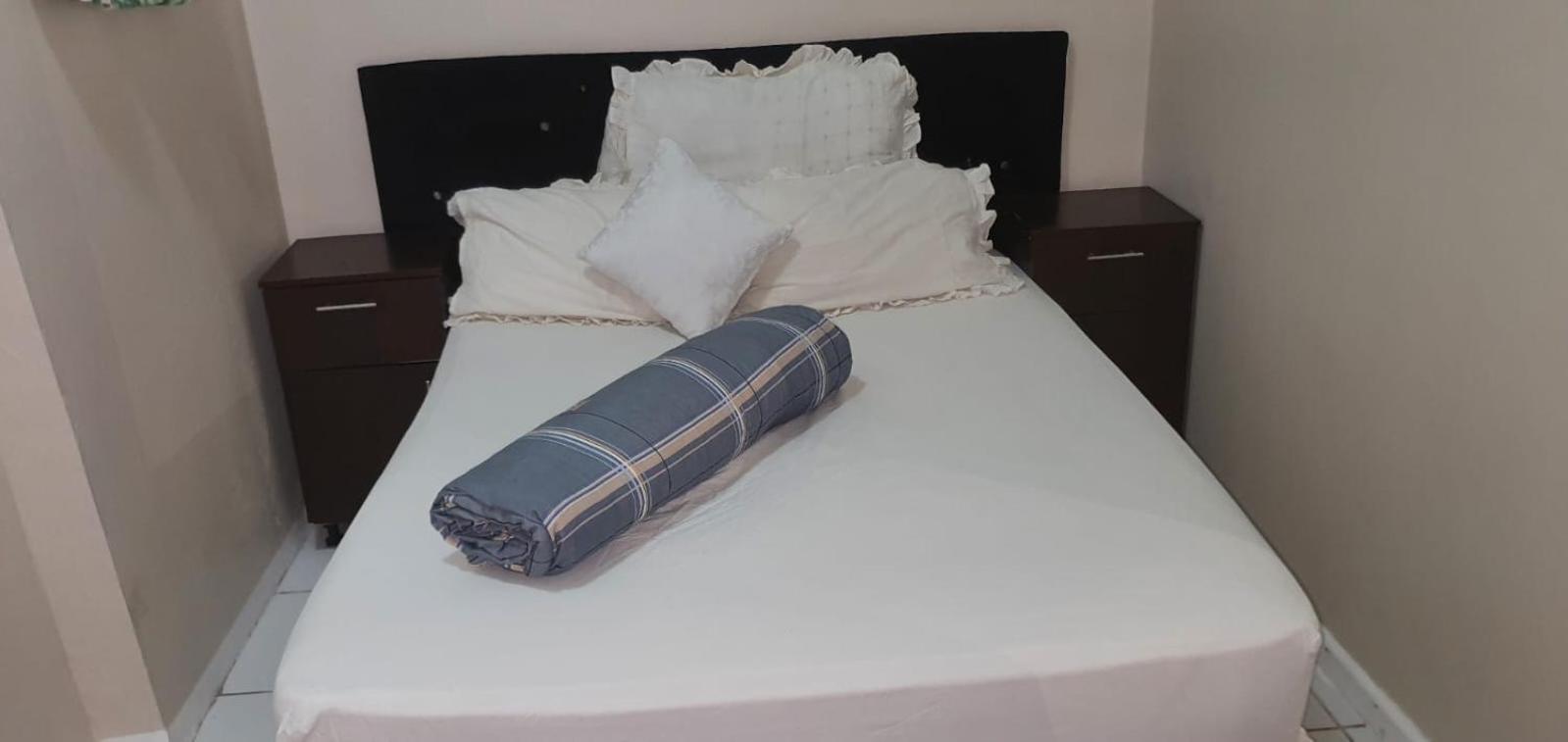 Skyway Sleep And Go Guest house *
