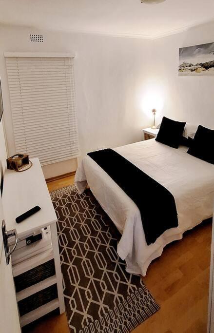 Hill House * Cape Town