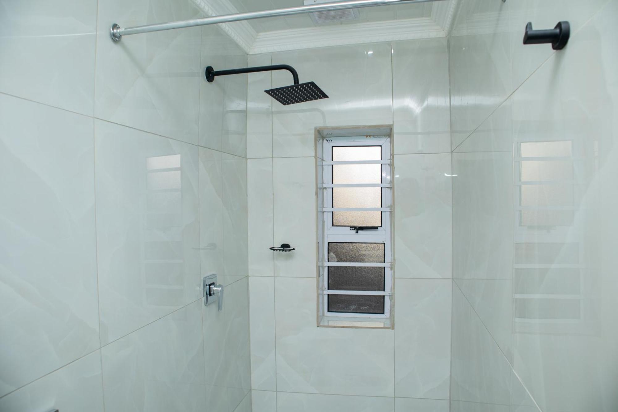 One Bedroom A4 Apartment *