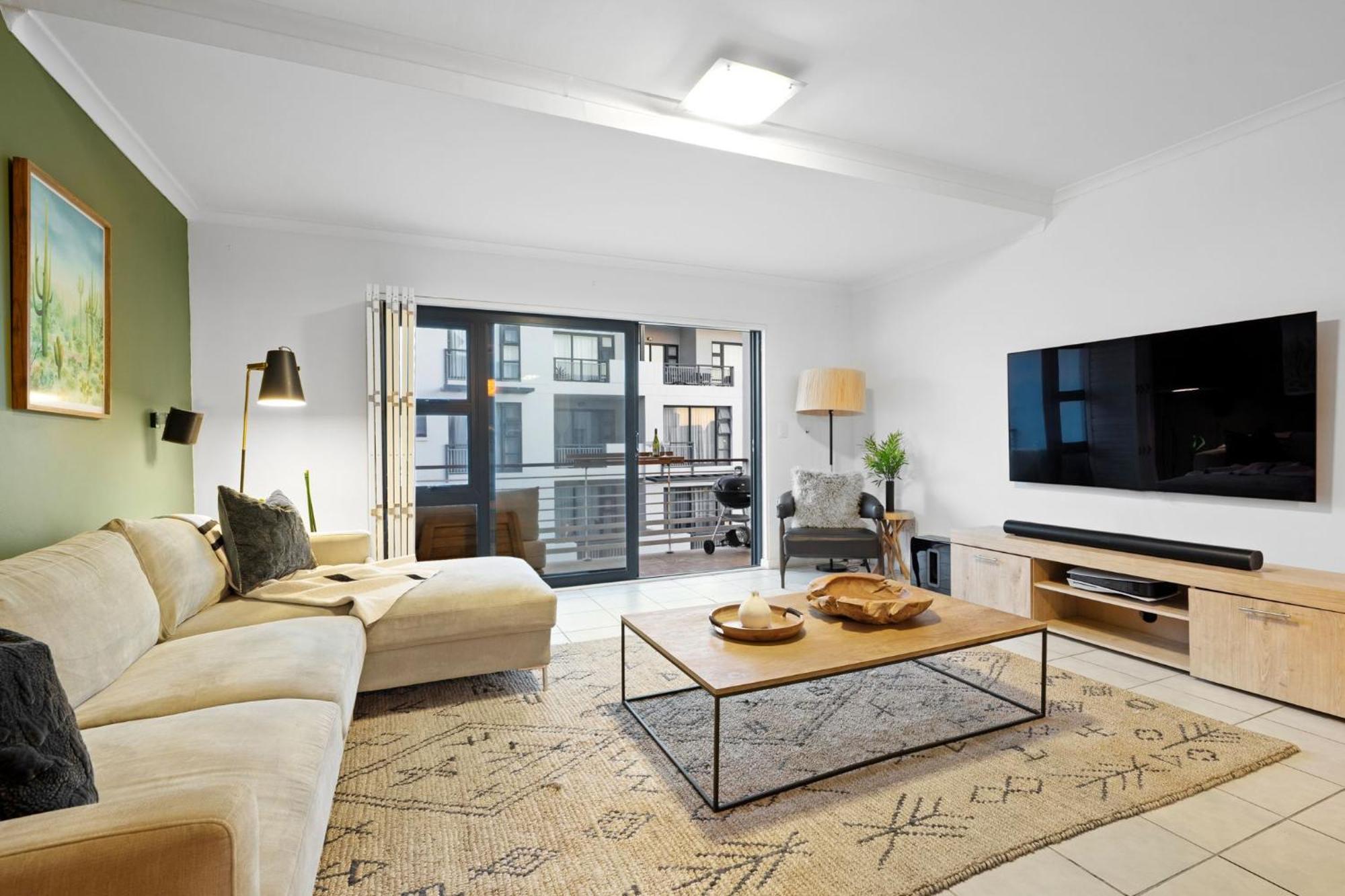 Azure 117 By Host Agents Apartment