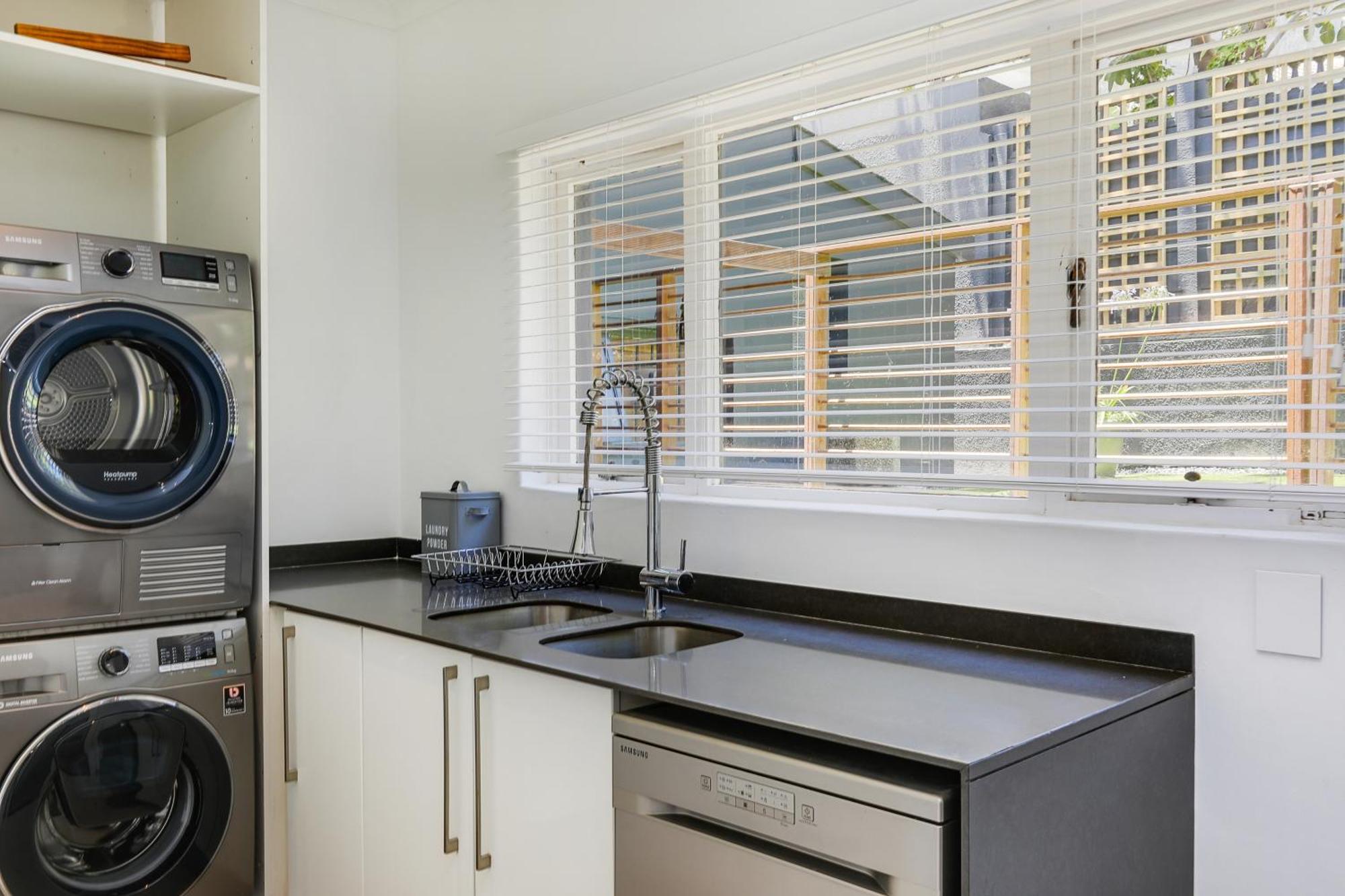 Jo Leo - Camps Bay Lux With Views & Pool Cape Town
