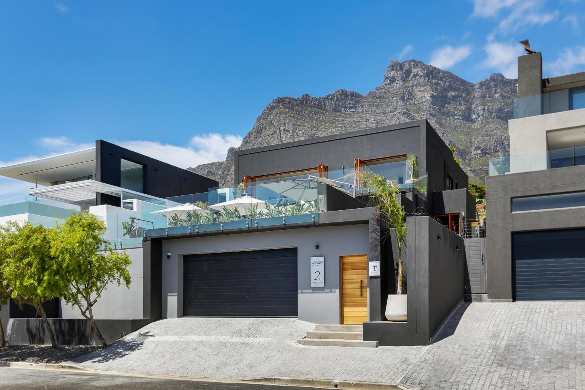 Jo Leo - Camps Bay Lux With Views & Pool Villa Cape Town
