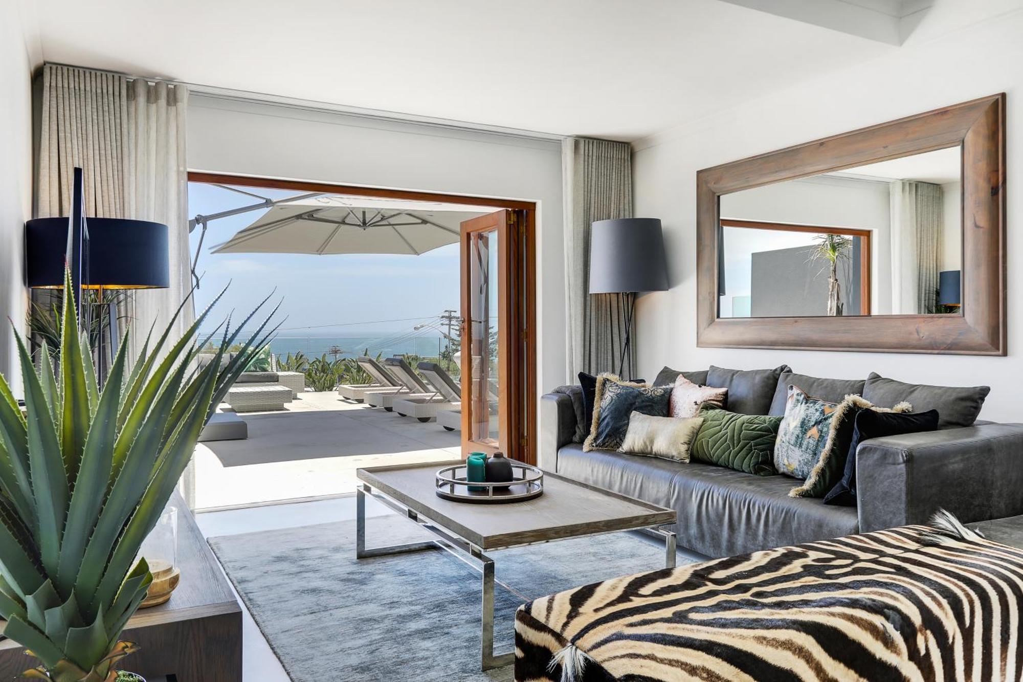 Villa Jo Leo - Camps Bay Lux With Views & Pool *