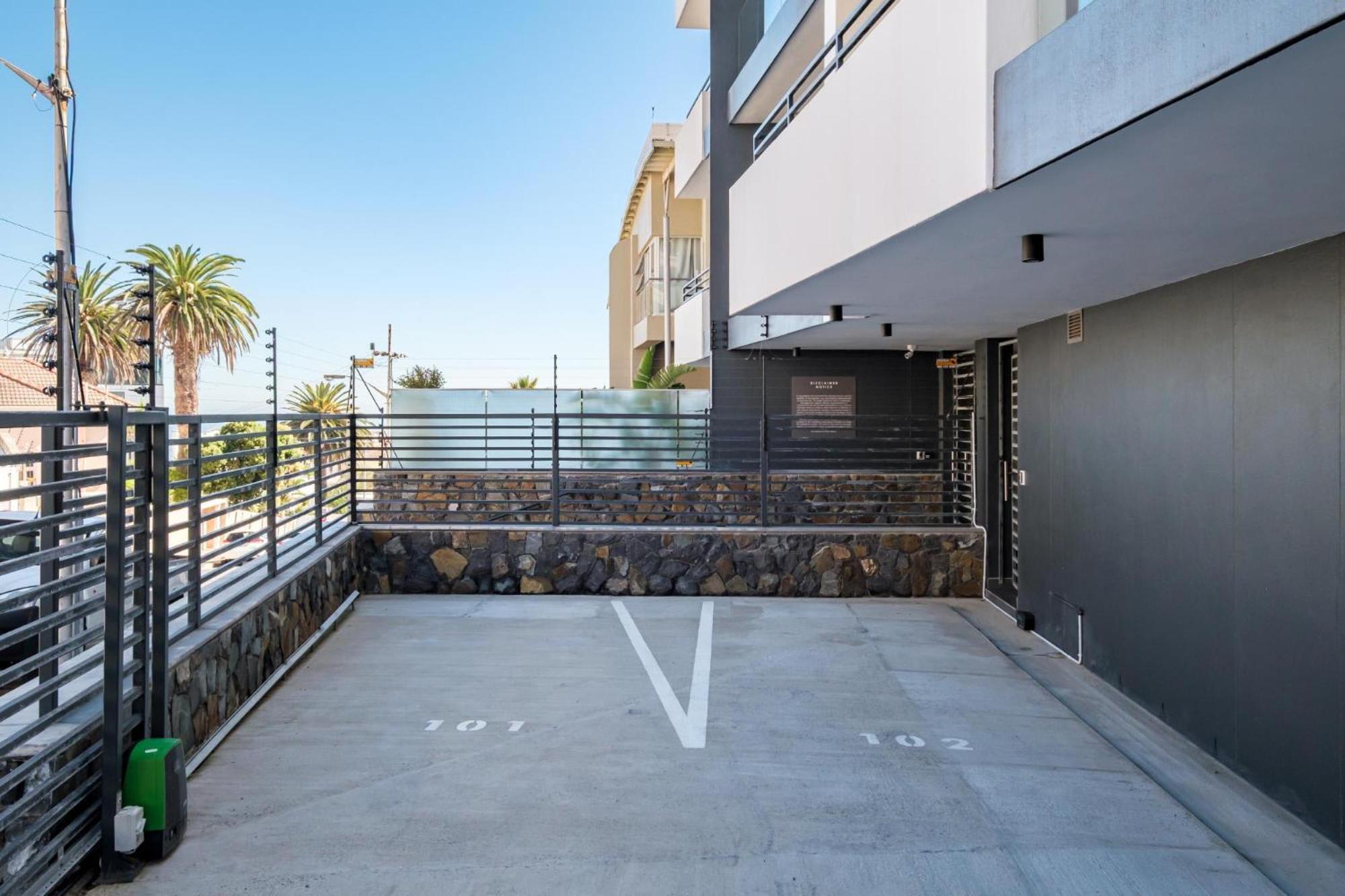 Modern Secure 2bed Bantry * Cape Town