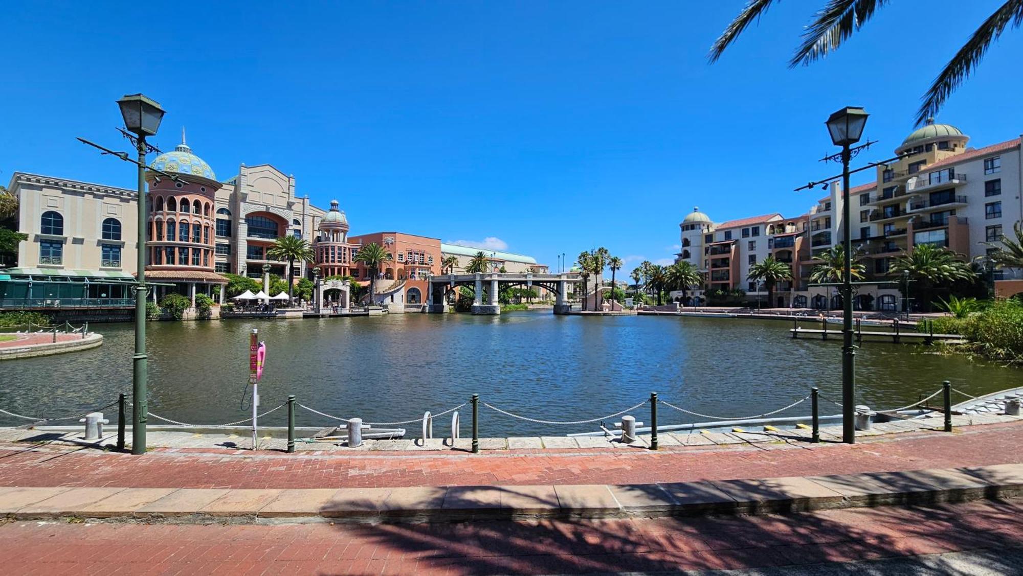 Apartment La Palmera - Island Club Canal Front