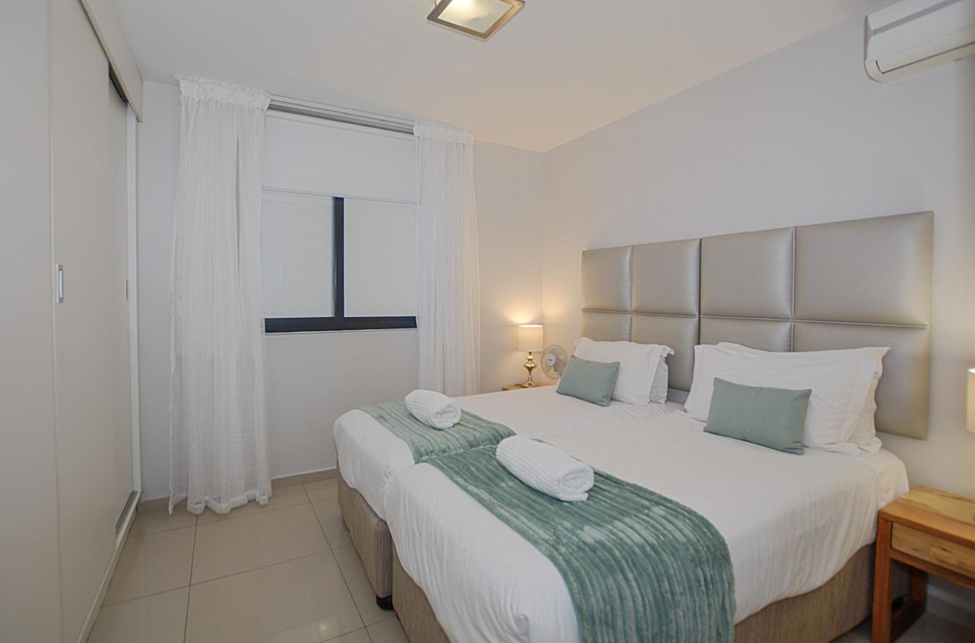 Aquarius 2 Bedroom Luxury Apartment Cape Town