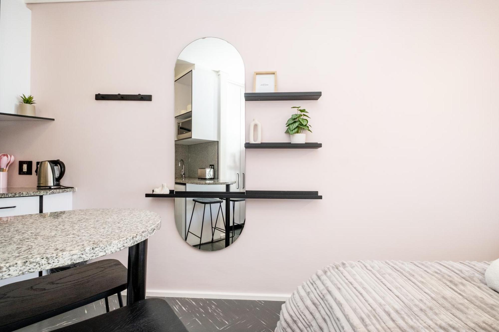 Flamingo 807 - Floor Sea Point With Daily Housekeeping Apartment *