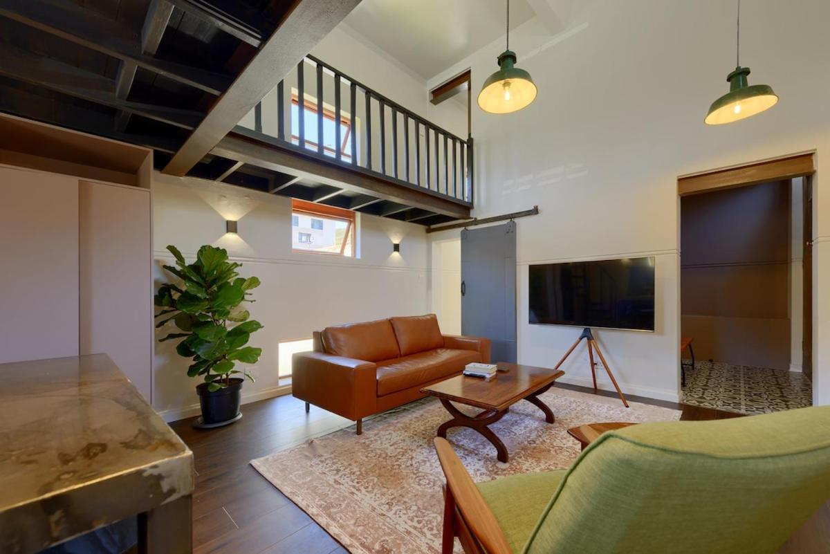 Substation Turned Cozy Retreat In Sea Point *