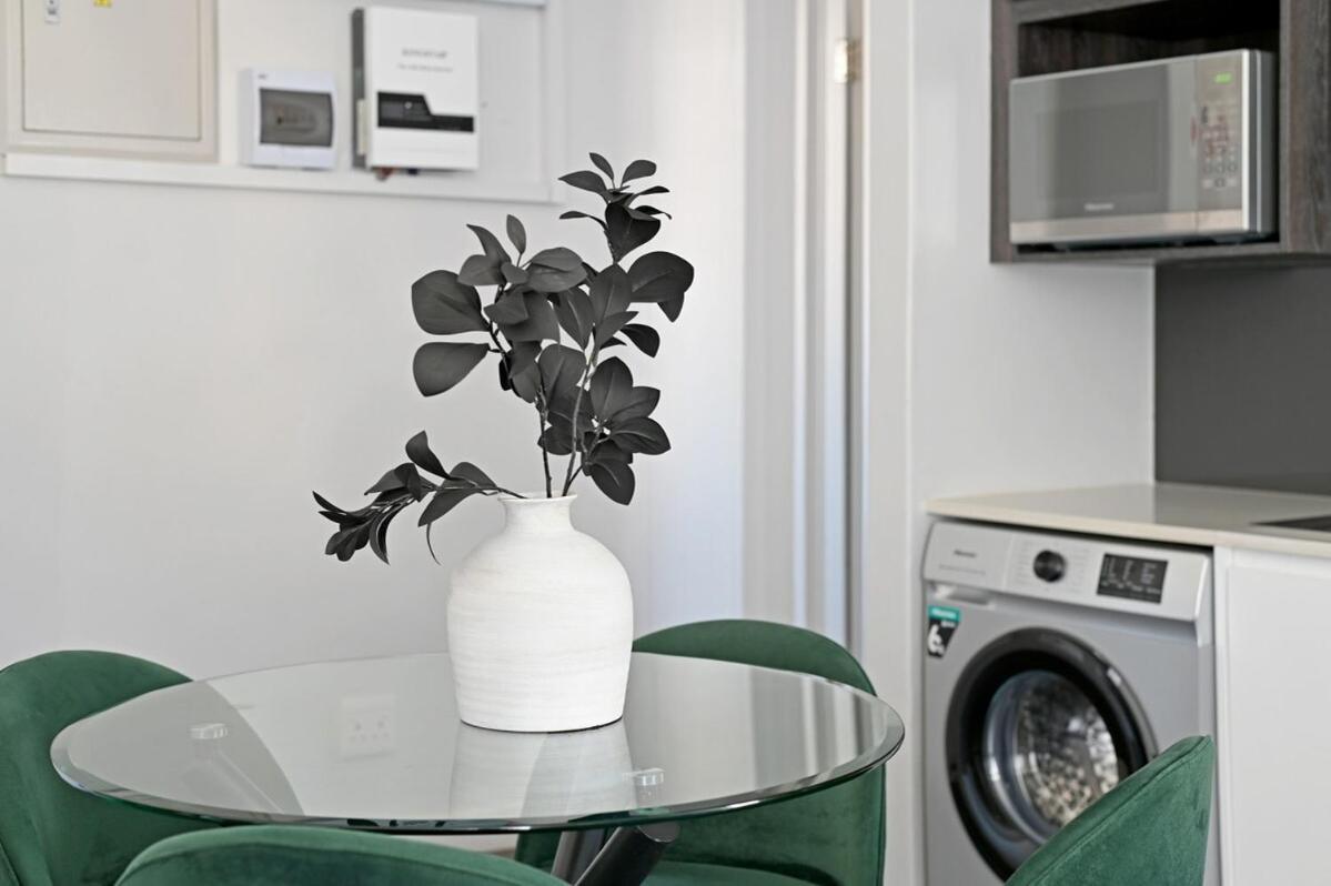 Maya - 2 Bedroom Retreat L Backup Power & Parking Apartment Cape Town