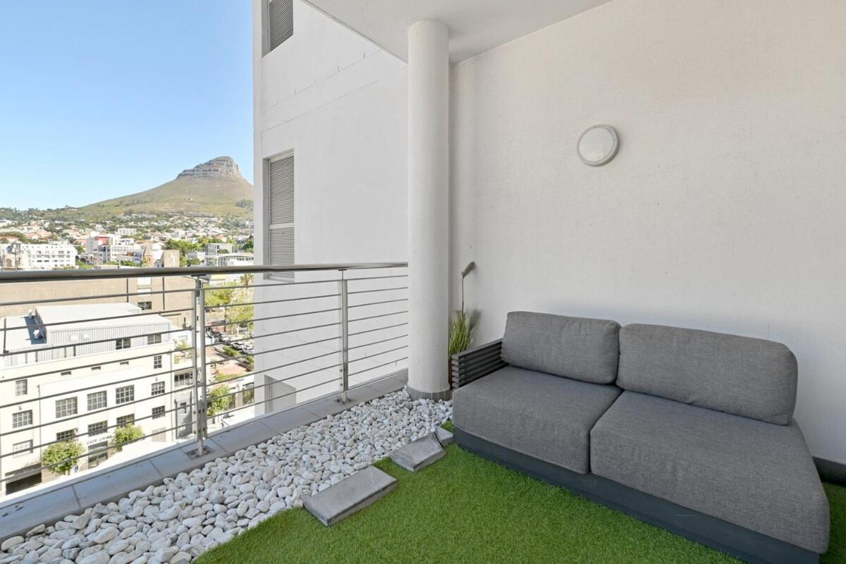 Maya - 2 Bedroom Retreat L Backup Power & Parking Apartment *