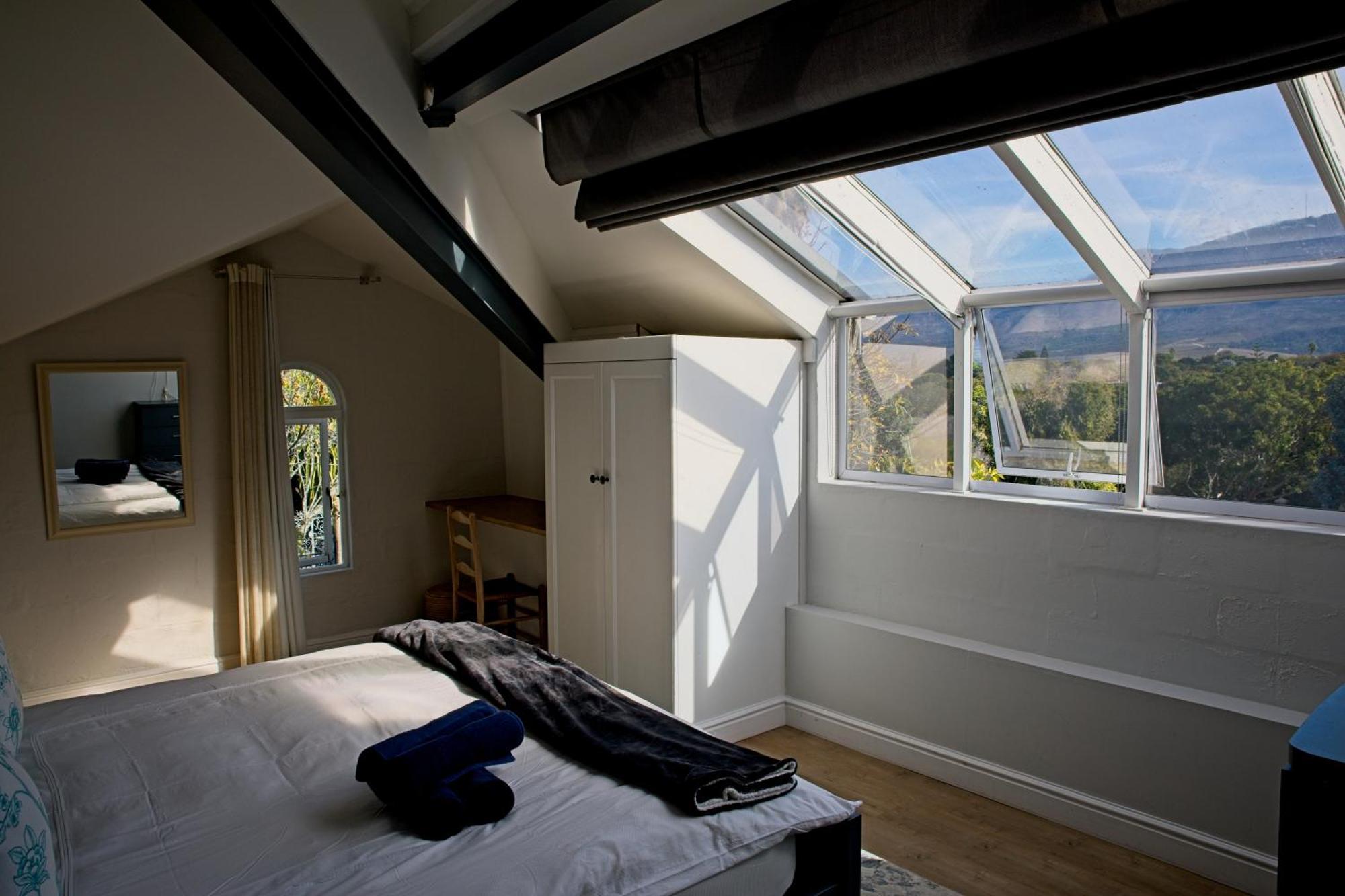 Constantiaberg Eco-villa Guest house *