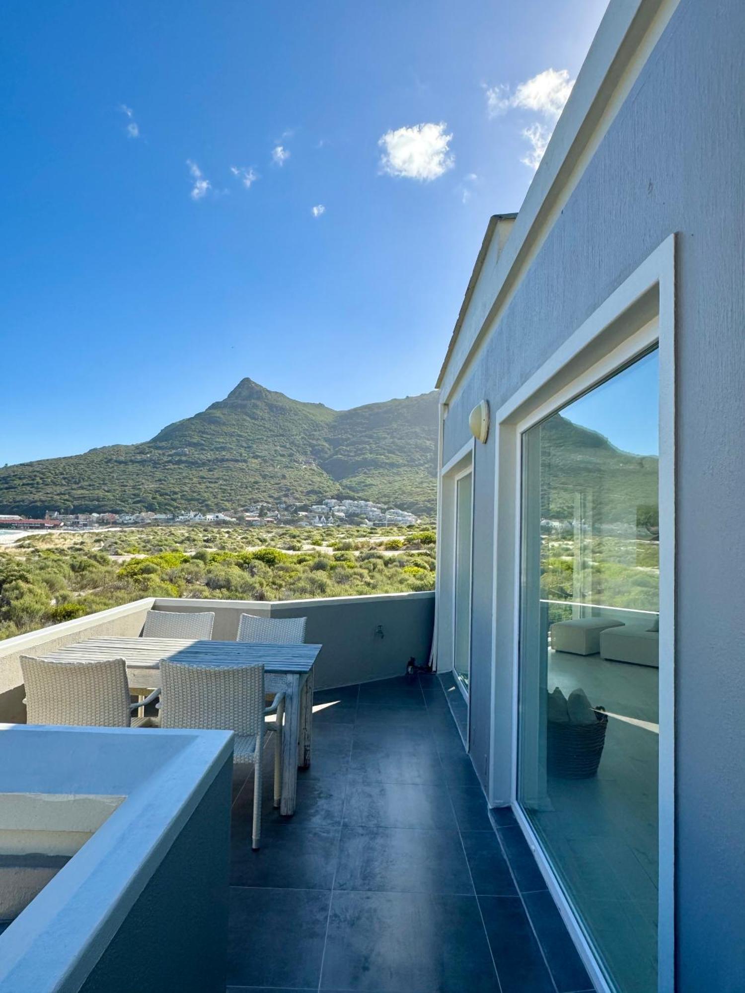 Holiday home Pingu Beachhouse With Jacuzzi Hout Bay *