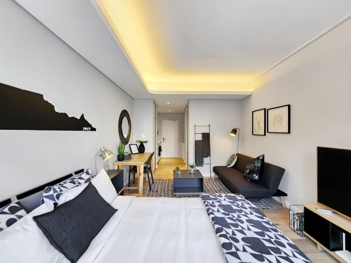 Modern Table Mountain 1br Cape Town