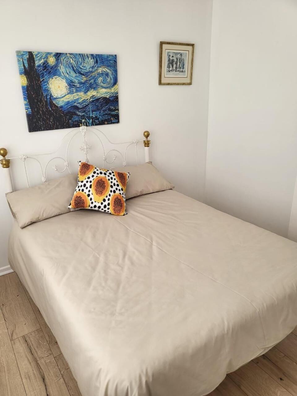 Stunning 3 Bedroom House In Bloubergstrand * Cape Town