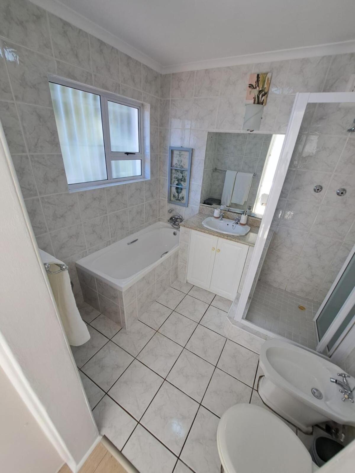 Holiday home Stunning 3 Bedroom House In Bloubergstrand Cape Town