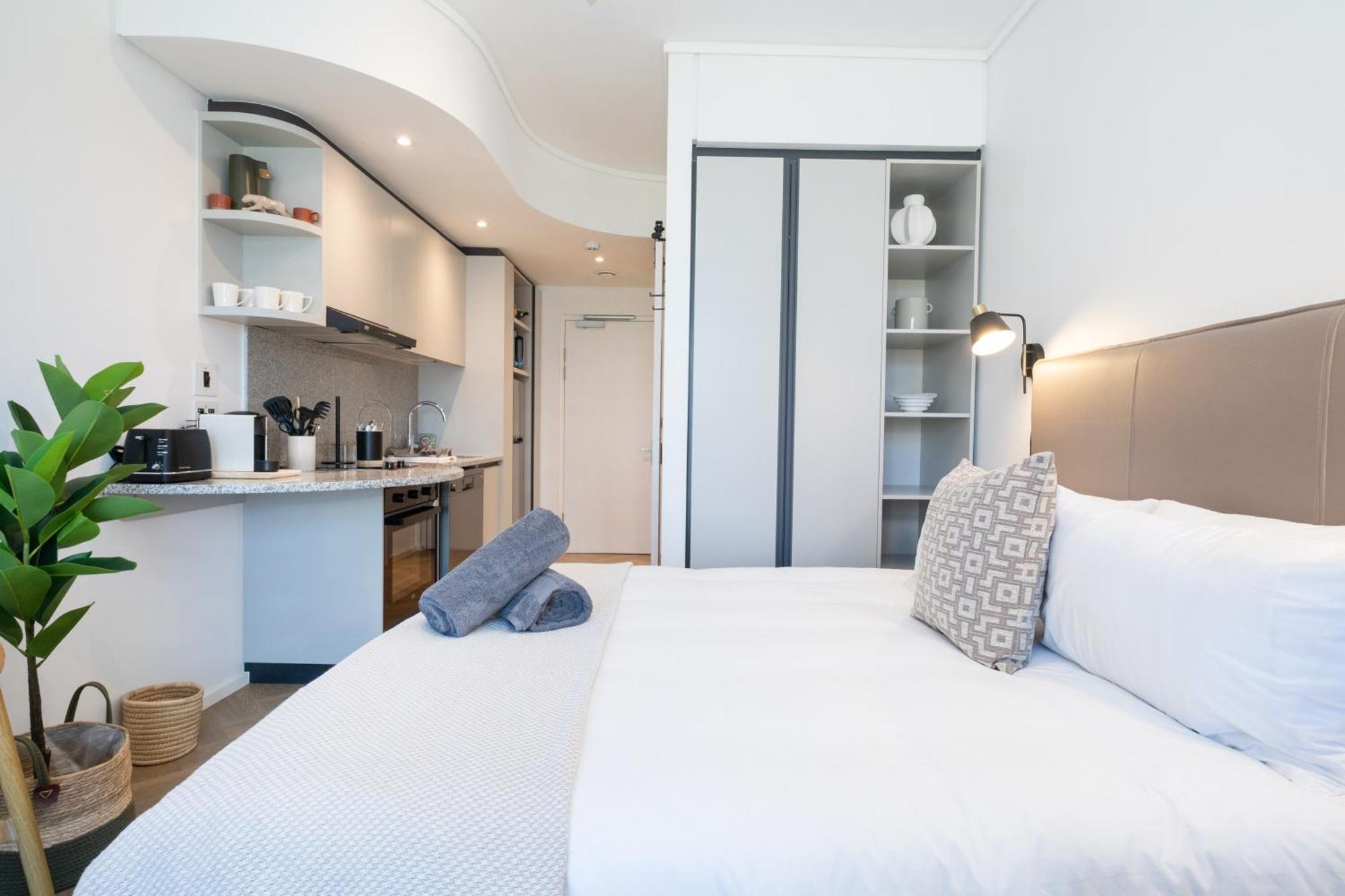 803 Zeeland Pier - Near Cticc With Pool & Parking *