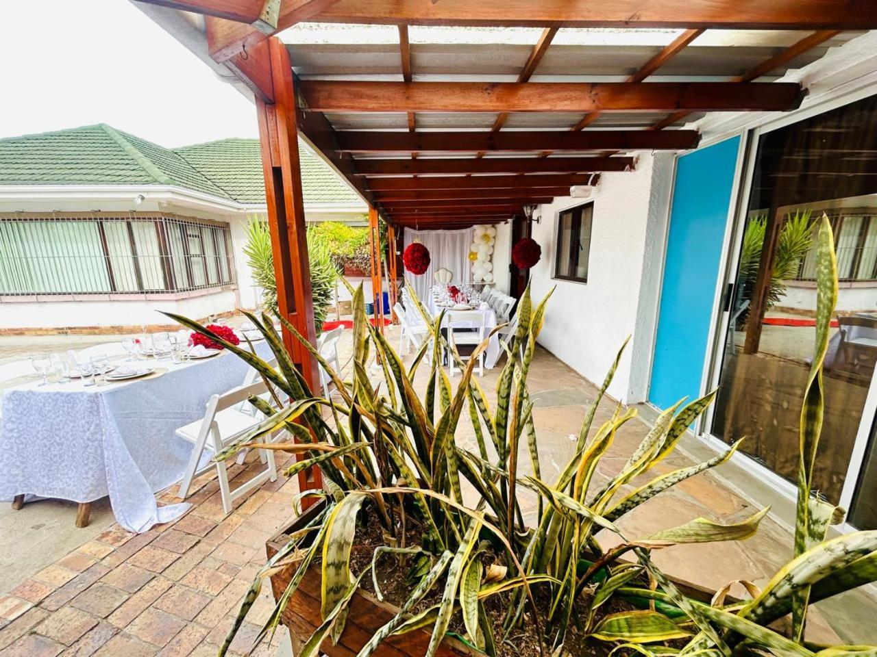 Executive Bellville 2 Guest house *