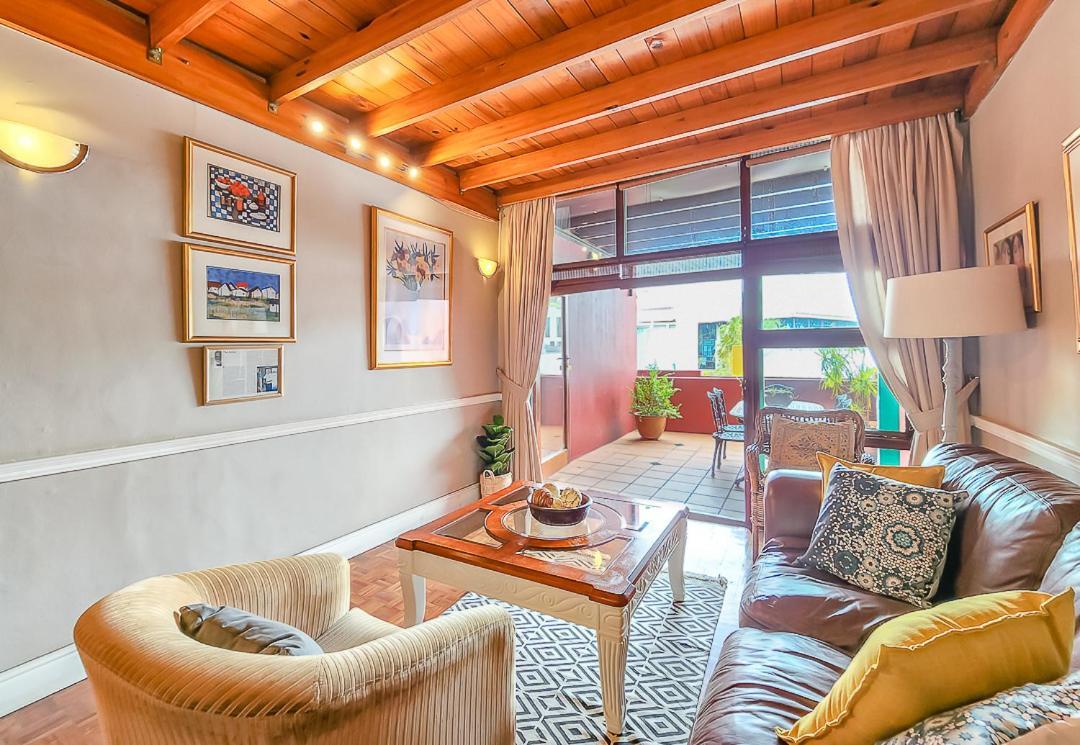 Holiday home Yellow Townhouse De Waterkant Cape Town